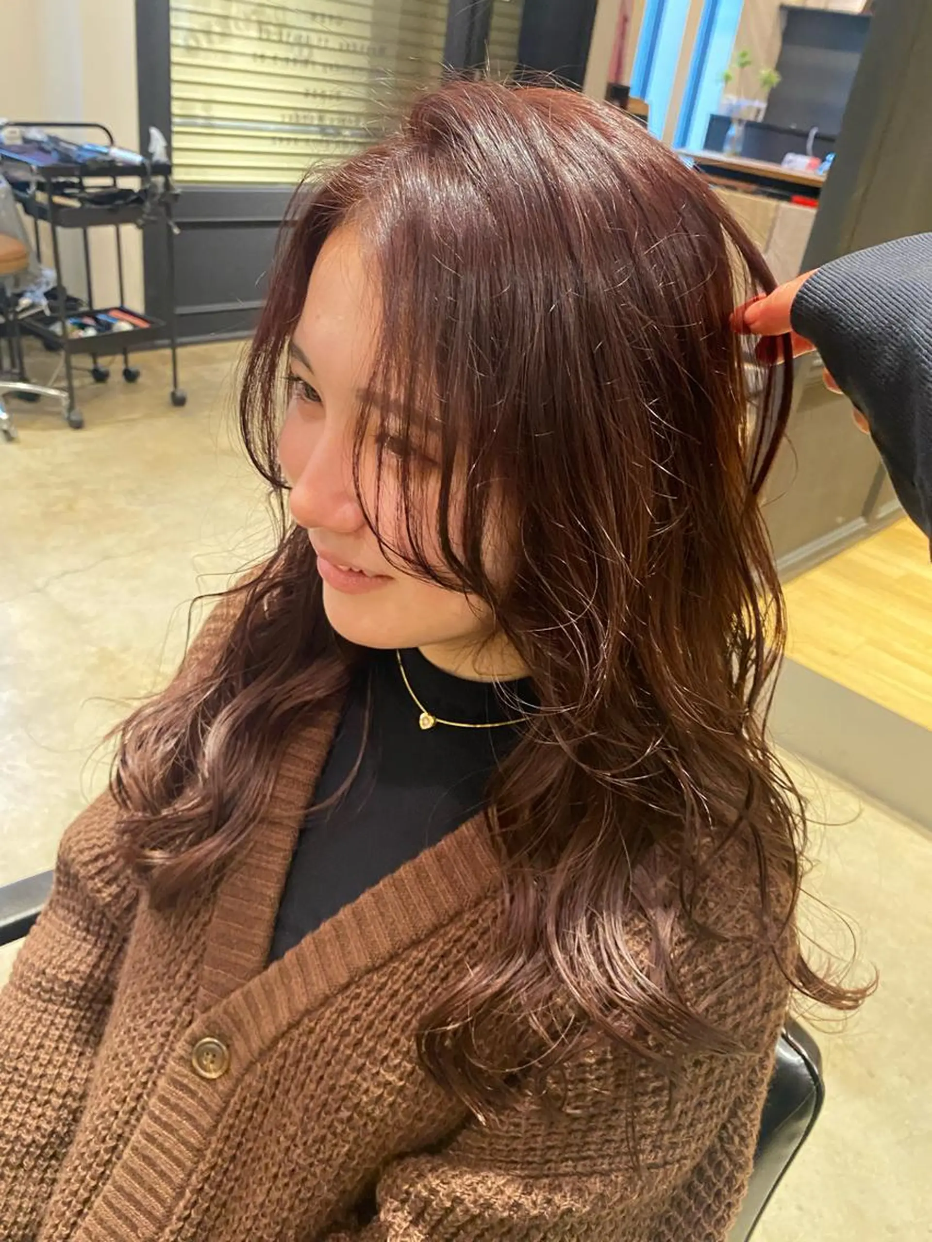 ロング カラー ブラウンカラー レッドカラー 顔周りカット/透明感 カラー/rioのヘアスタイル