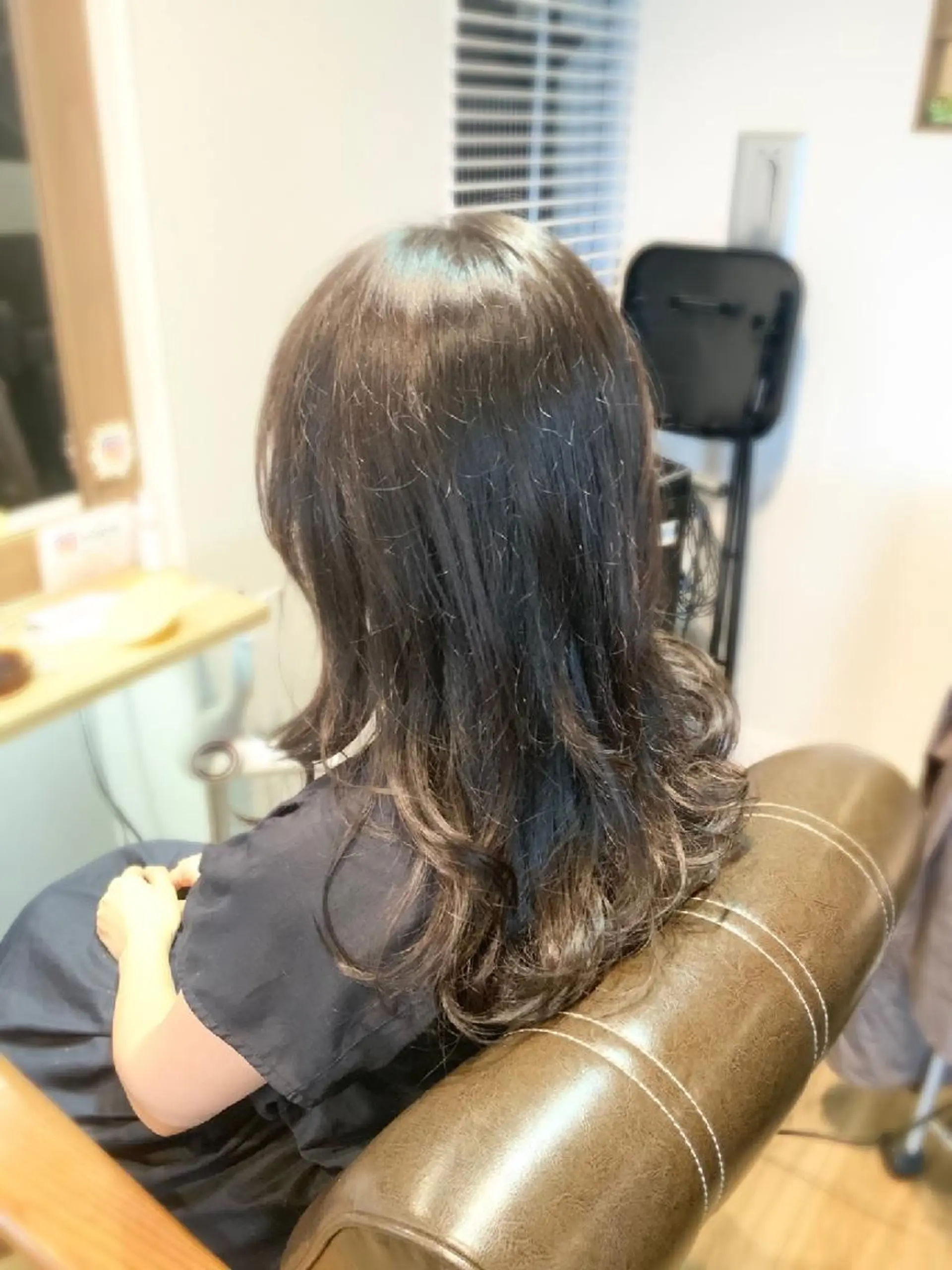 カラー アッシュ アッシュグレー アッシュグレージュ グレージュ カット ヘアカラー トリートメント 堀 望美のヘアスタイル