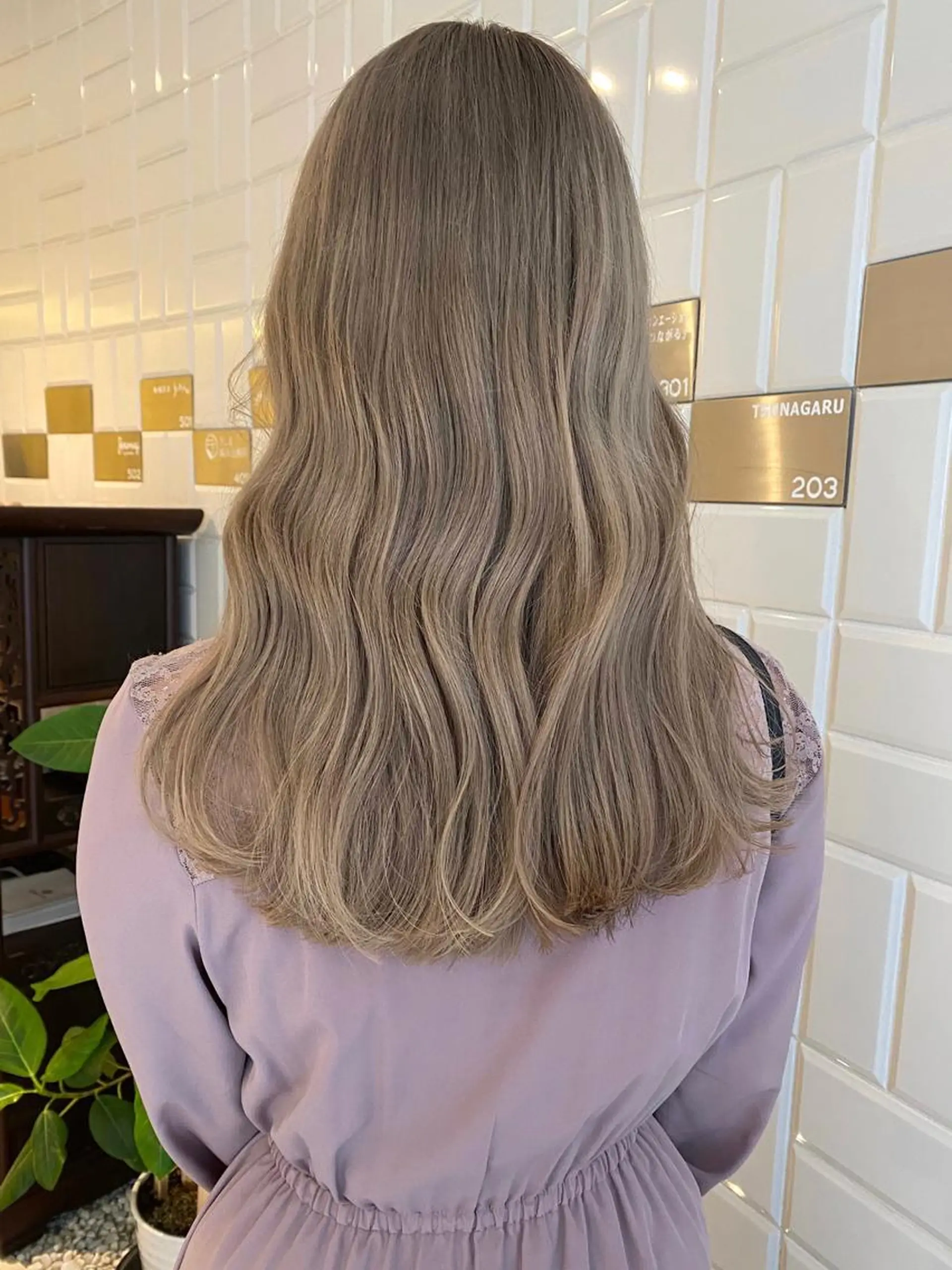 ロング カラー ベージュカラー アオイ🩵暖色 /まろやかカラーのヘアスタイル