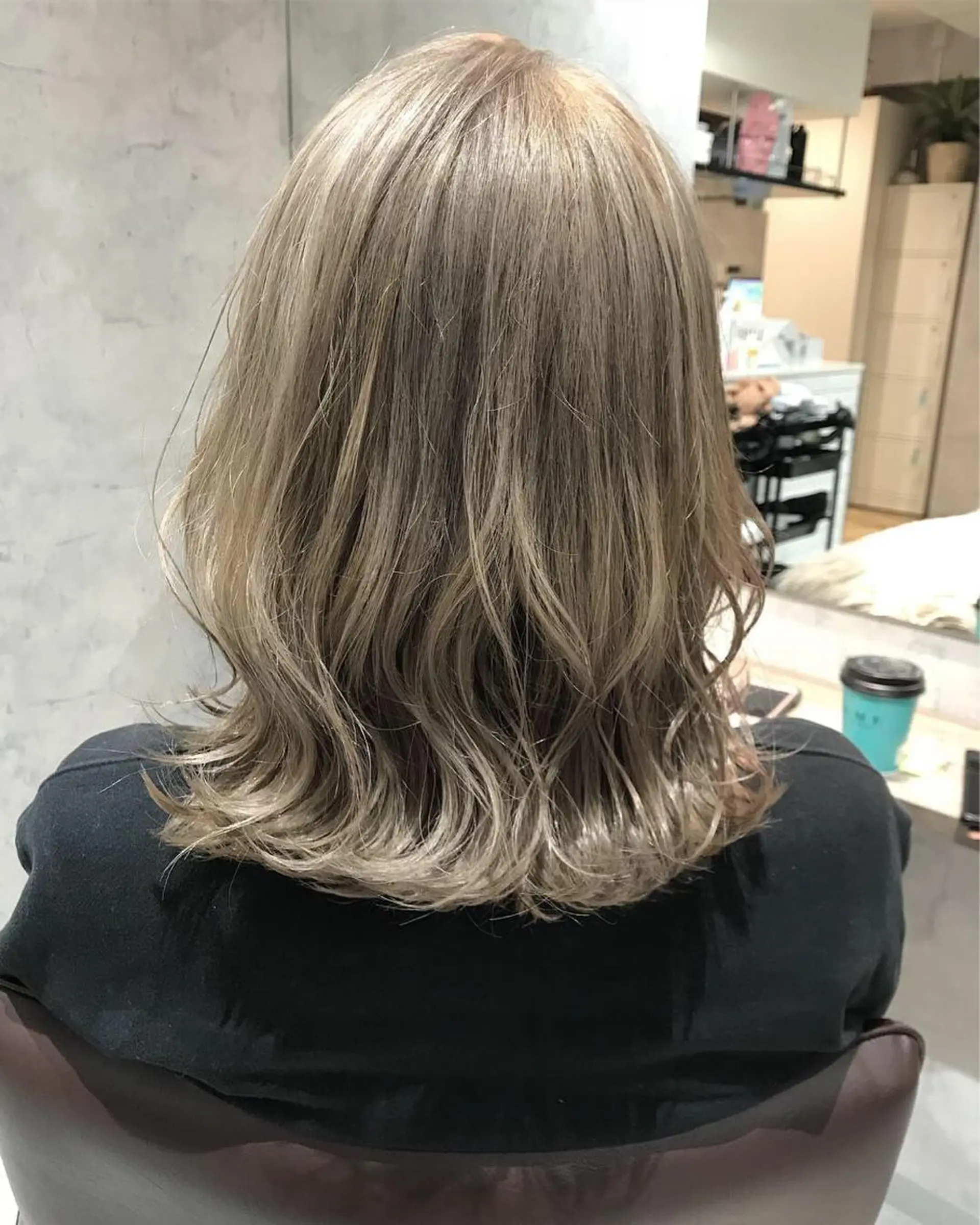 ミディアム カラー 髪質改善will hairdesignのヘアスタイル