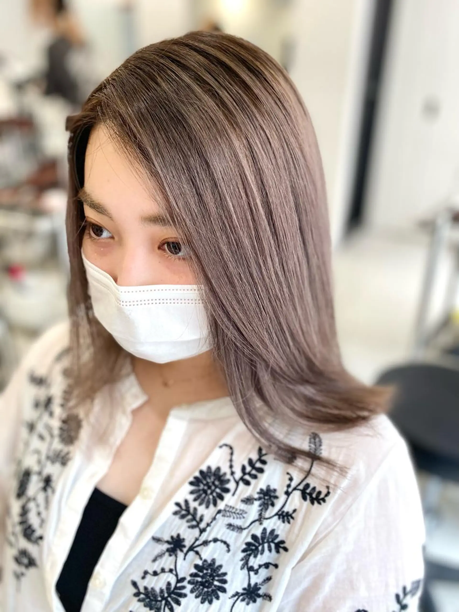 ミディアム カラー グレージュ opus 店長大和 レイヤー/赤み消しのヘアスタイル