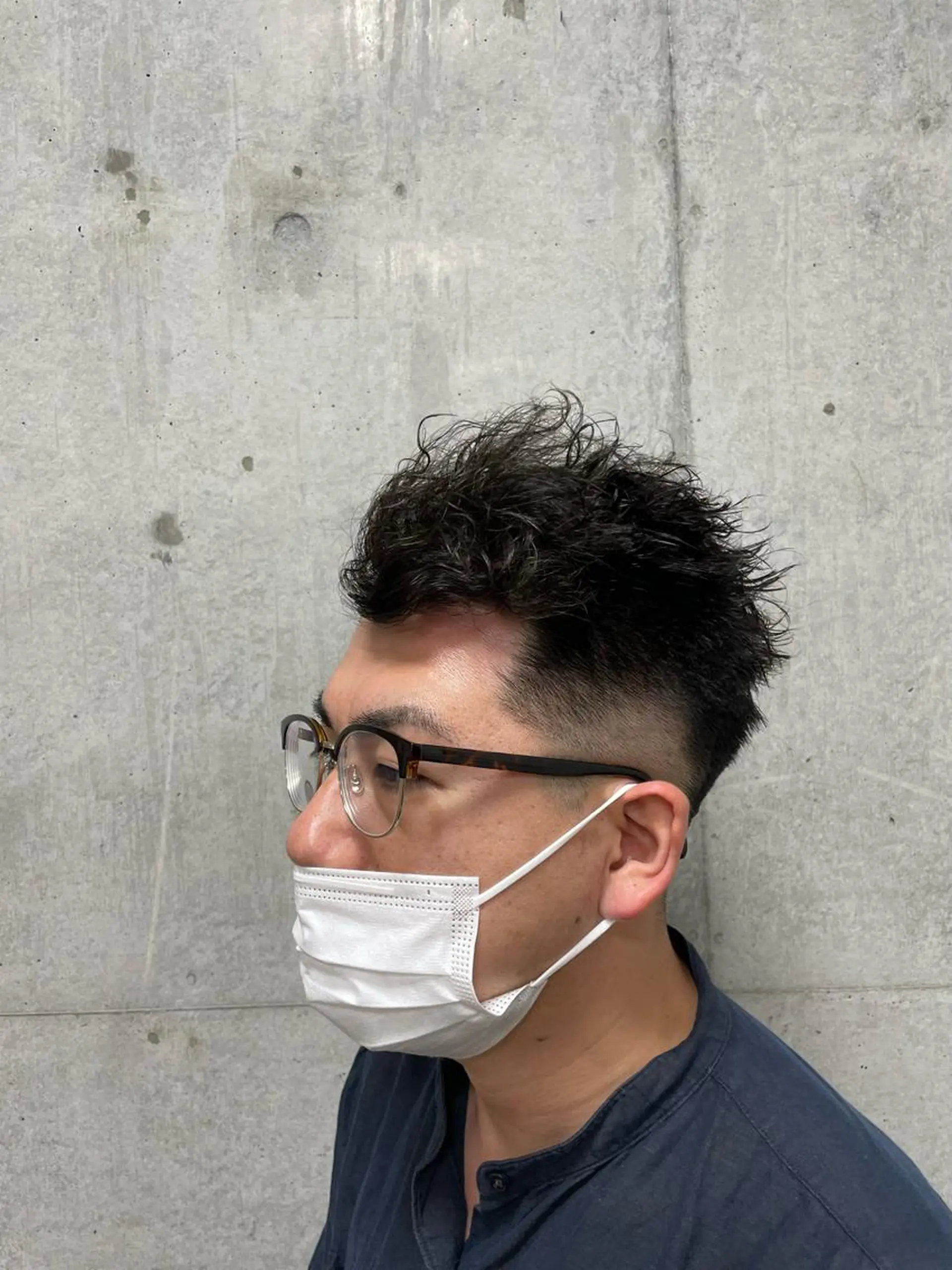 ショート パーマ メンズ 鈴木 皆斗のヘアスタイル