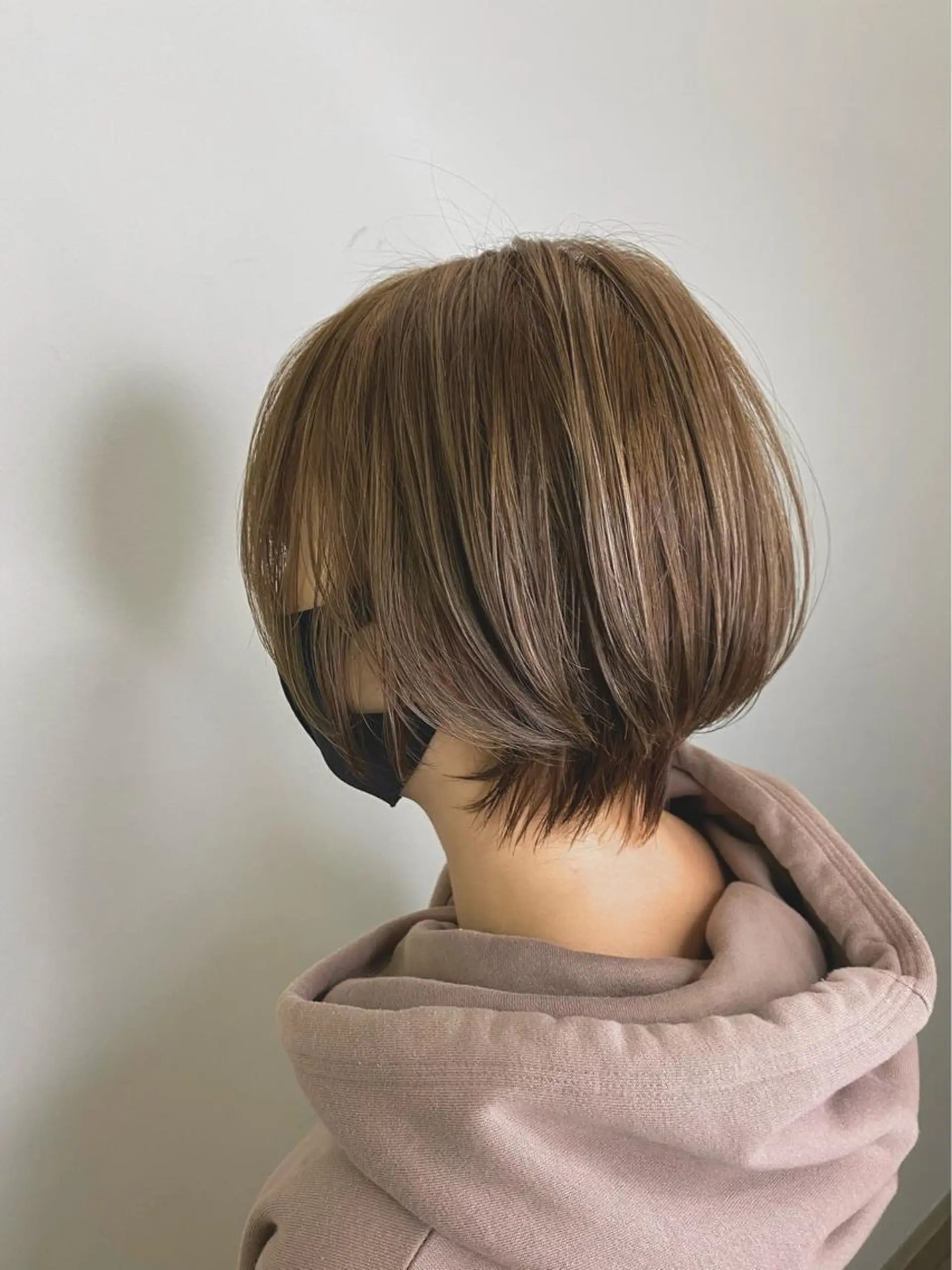 ショート カラー ブリーチ ハイライトカラー ハイライト brace今里店店長 加井直樹のヘアスタイル