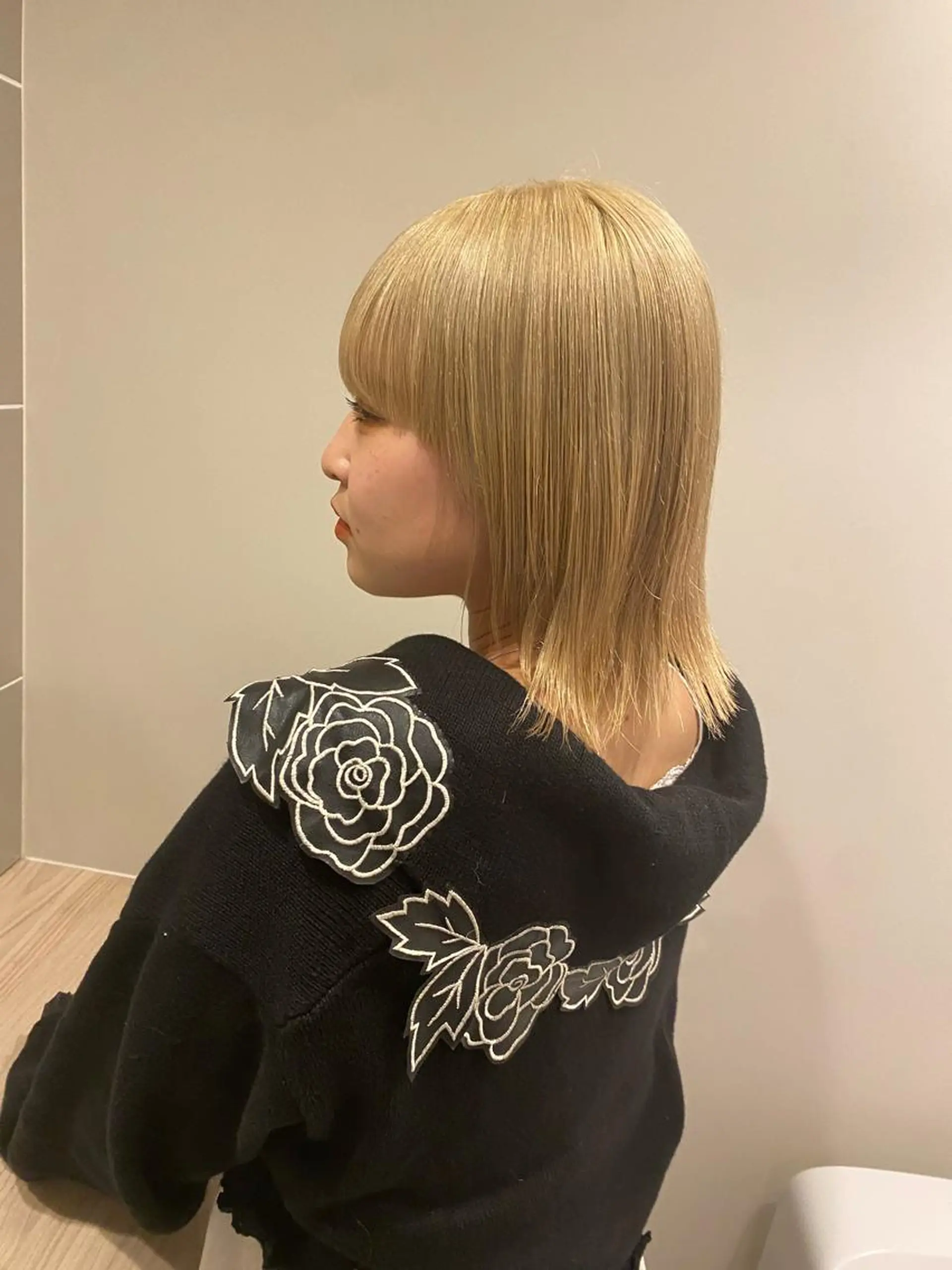 ミディアム カラー ブロンド メンズパーマ💈藤田 晃志のヘアスタイル