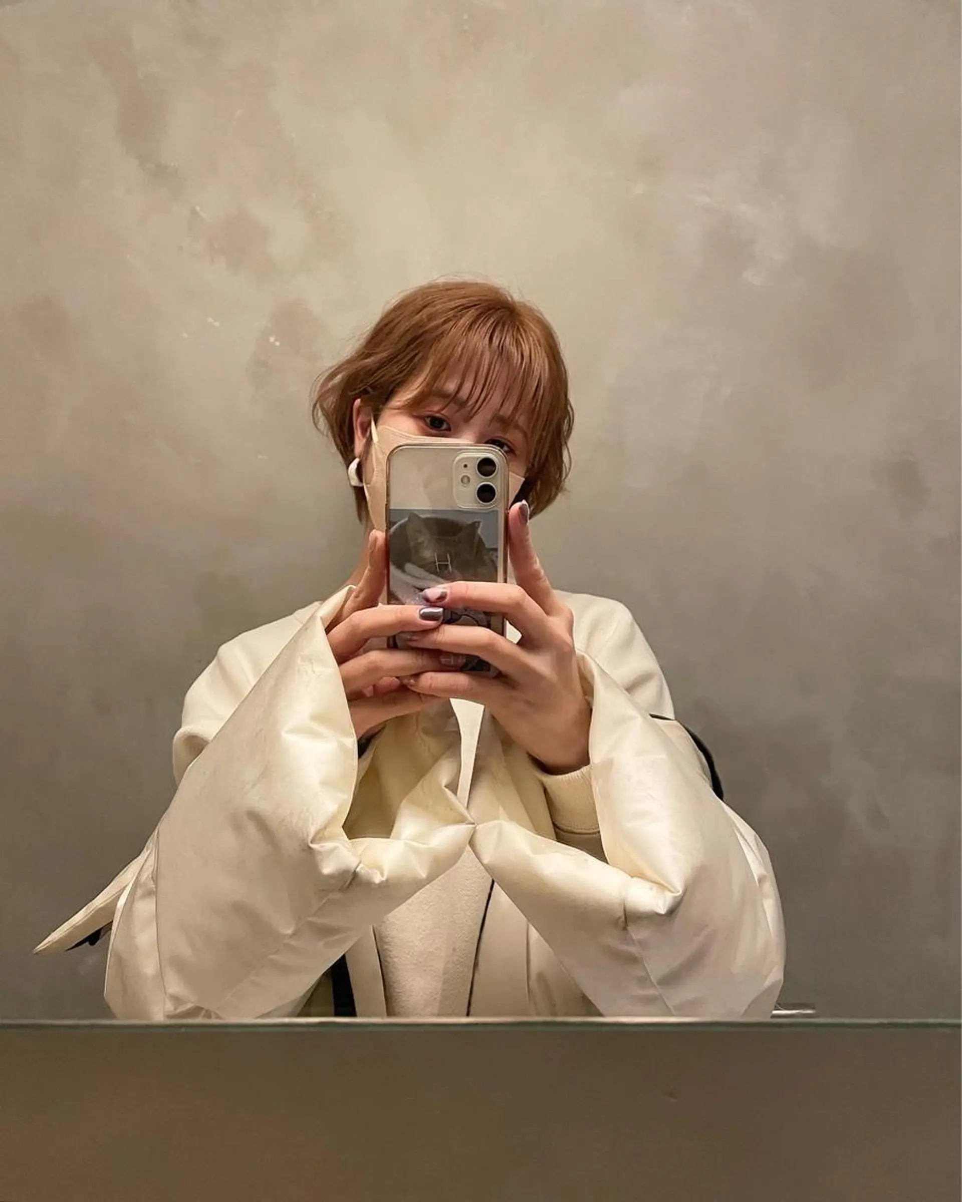 ショート カラー 佐藤 永夏のヘアスタイル