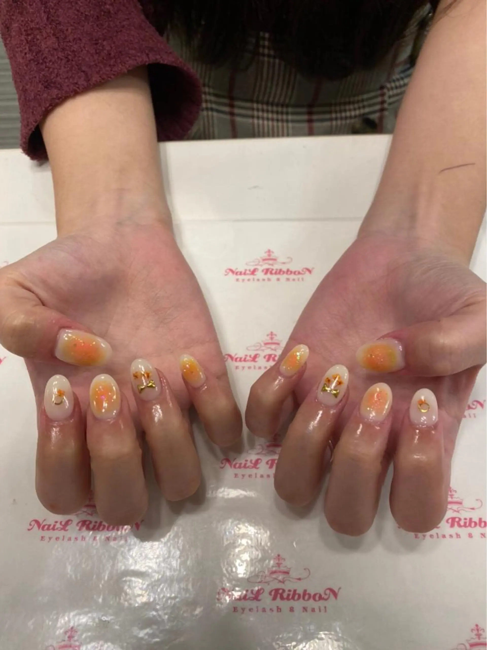 ネイル 春ネイル ネイルリボン 受付スタッフのネイルデザイン