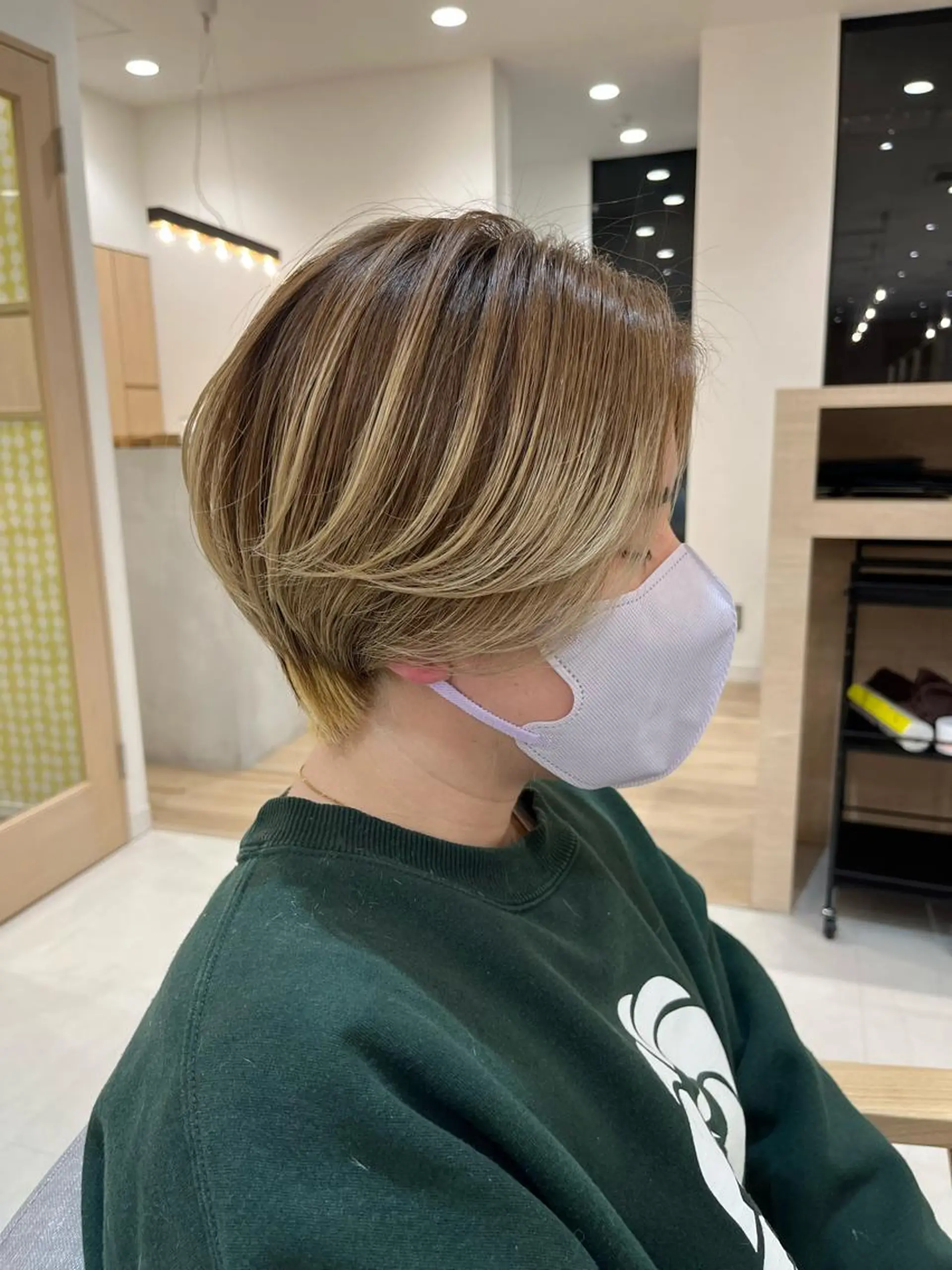 ショート 角田 雅行のヘアスタイル