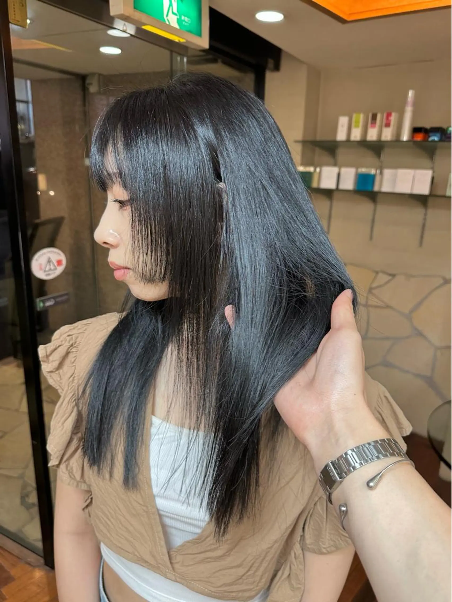 ロング カラー 黒髪 ブルーカラー ブルーブラック LUMO所属・矢野 晃平のヘアスタイル