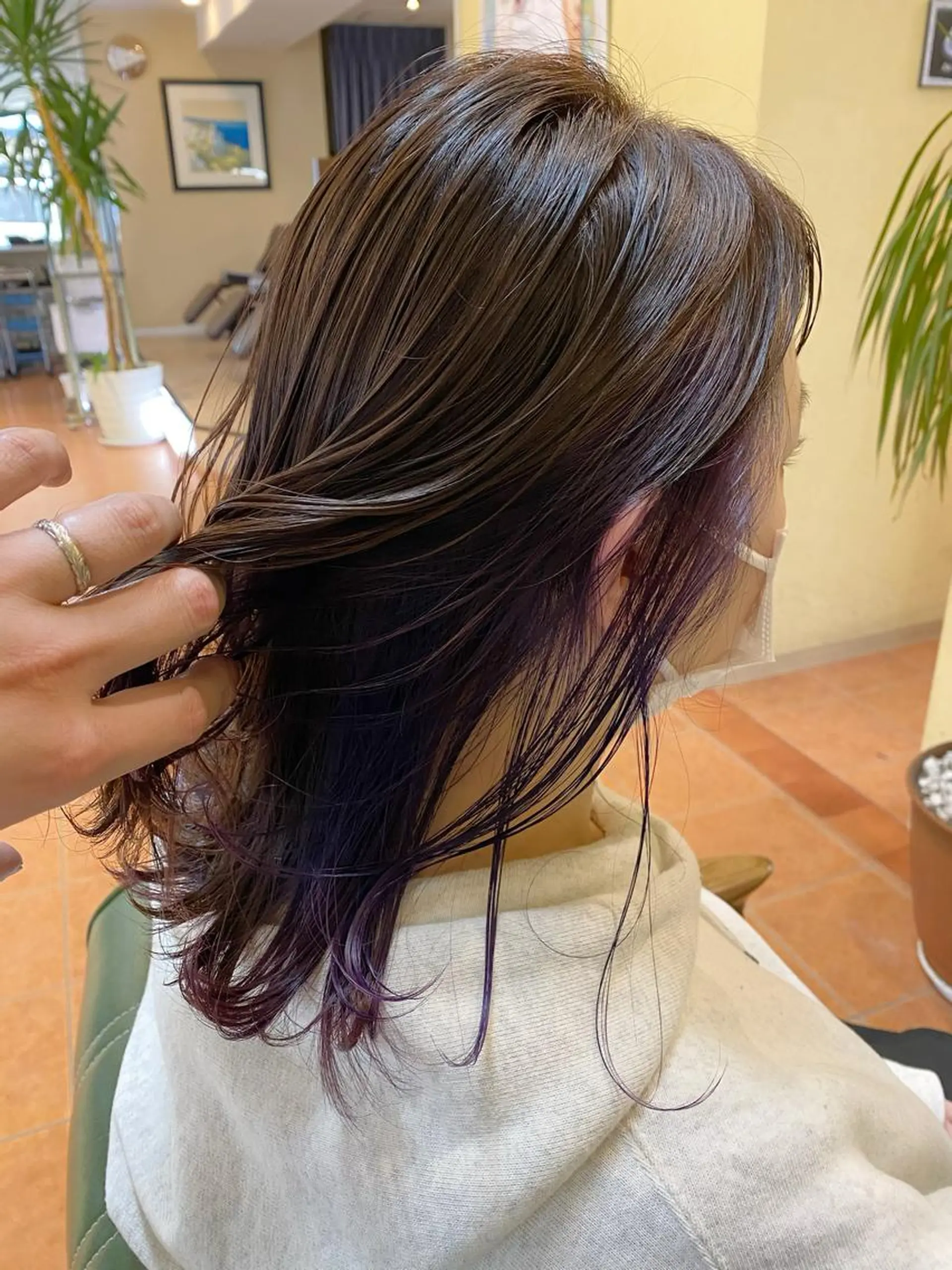 ミディアム カラー ヘアカラー トリートメント 石井 佑樹のヘアスタイル