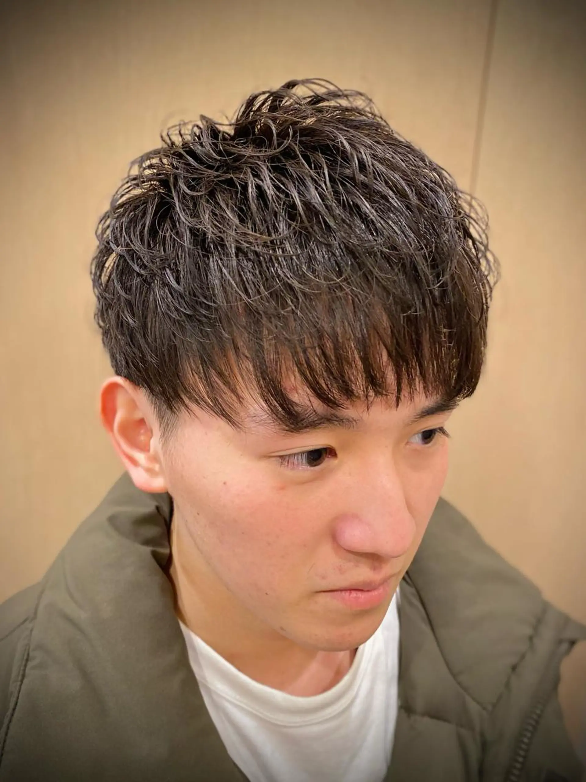 ショート パーマ メンズ 山田 哲平のヘアスタイル