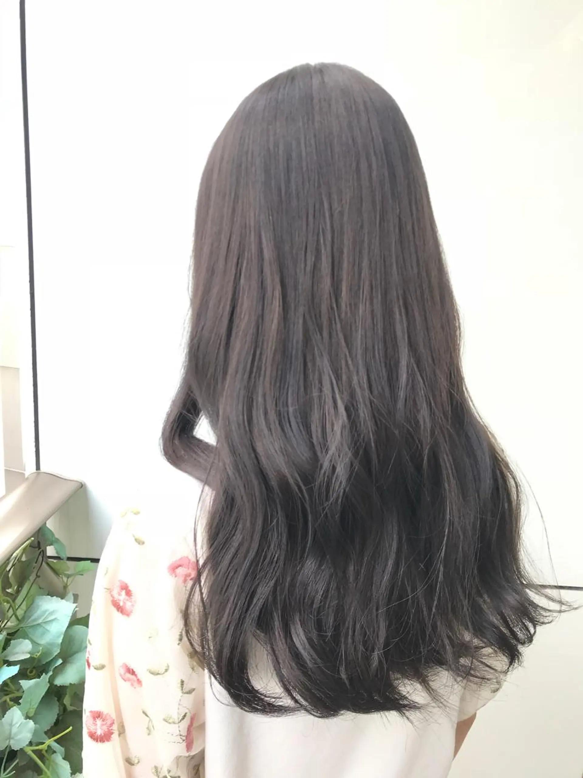 ロング カラー アッシュ ブリーチ ダークアッシュ 🌈髪質改善💕 縮毛矯正✨青木まで✨のヘアスタイル