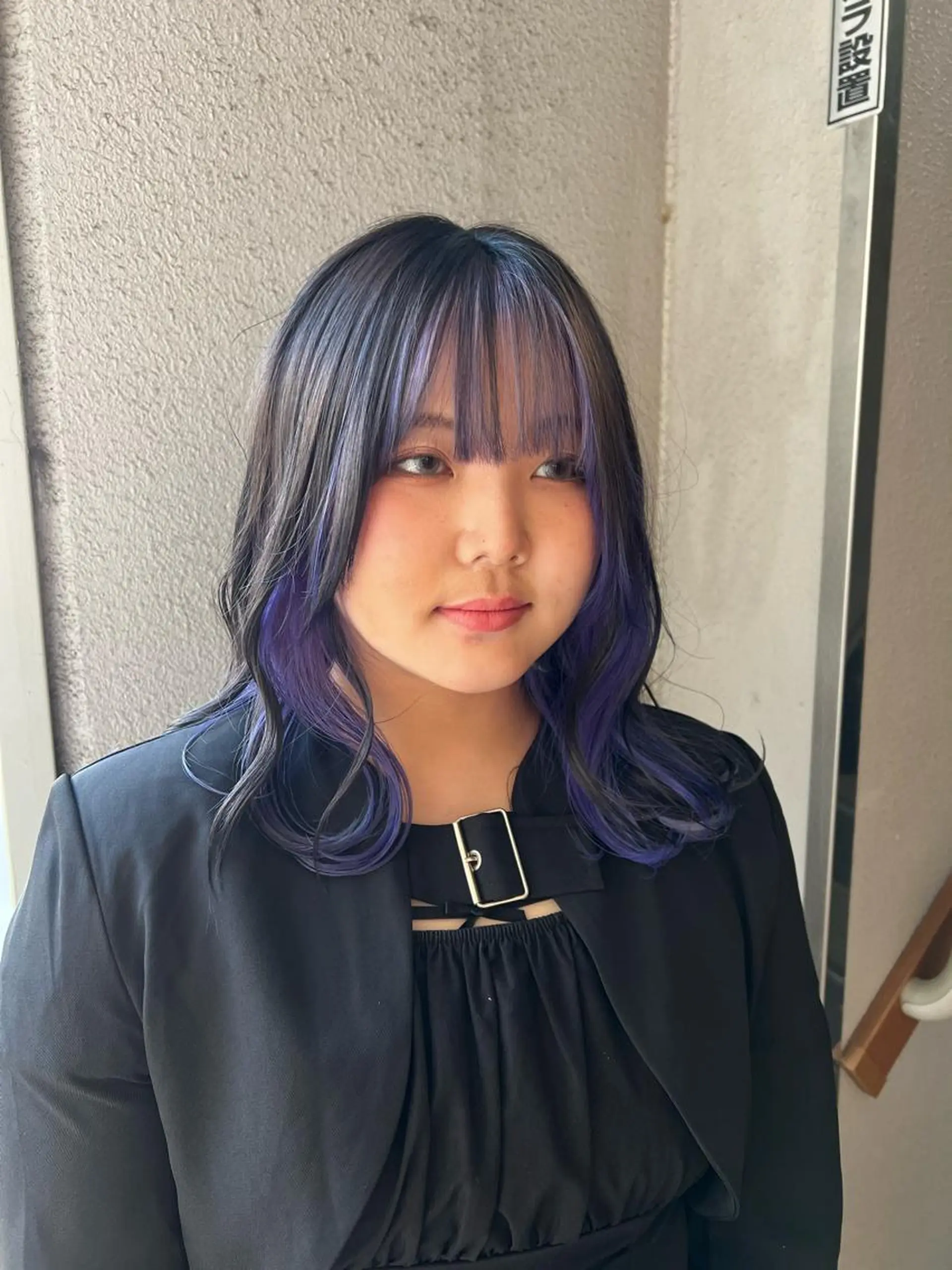 セミロング カラー ブルーカラー ブルーバイオレット インナーカラー バイオレットカラー ヘアカラー トリートメント Kazu .Kのヘアスタイル