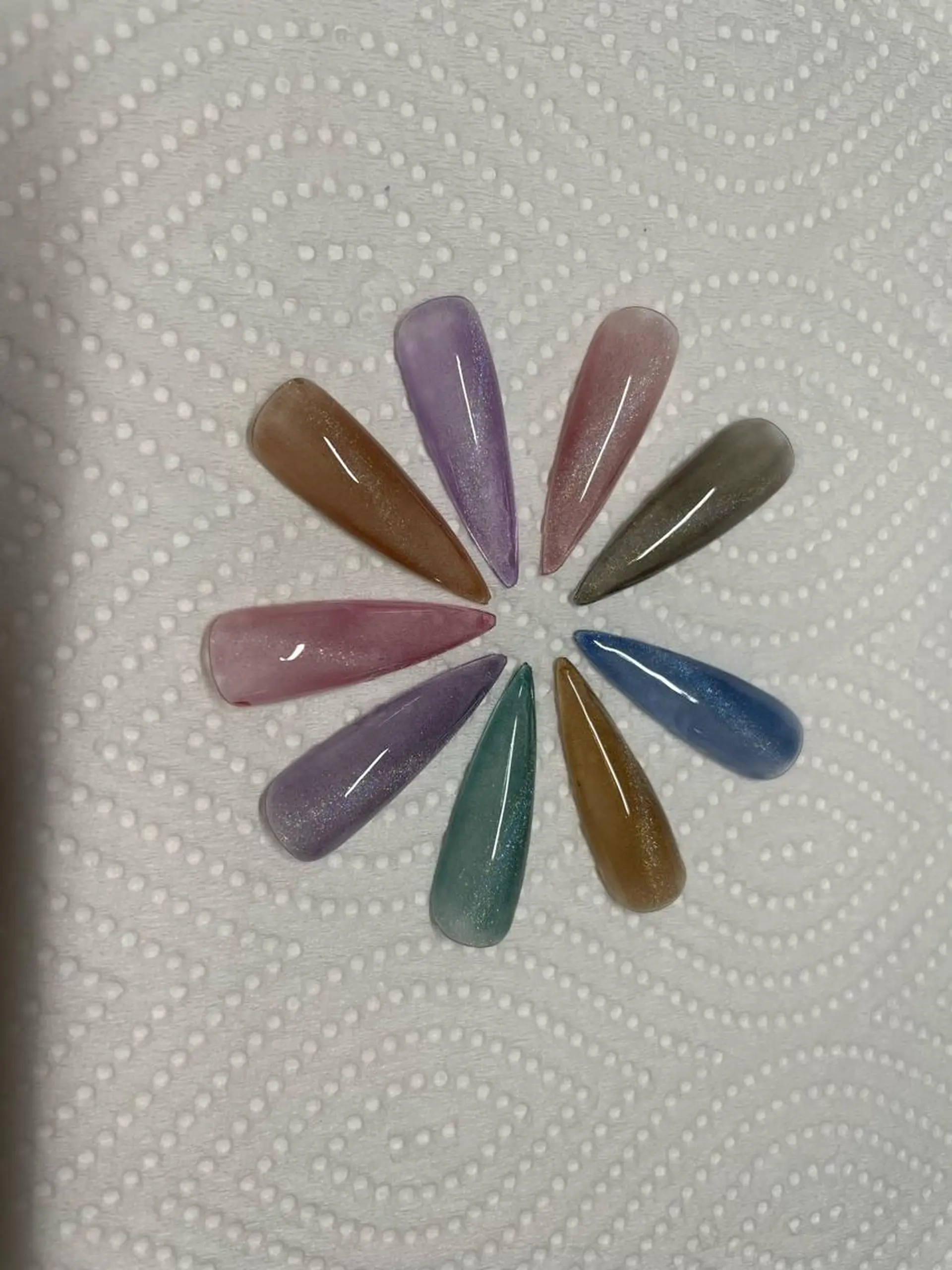 ネイル マグネットネイル ハンドネイル エン Nail salonのネイルデザイン