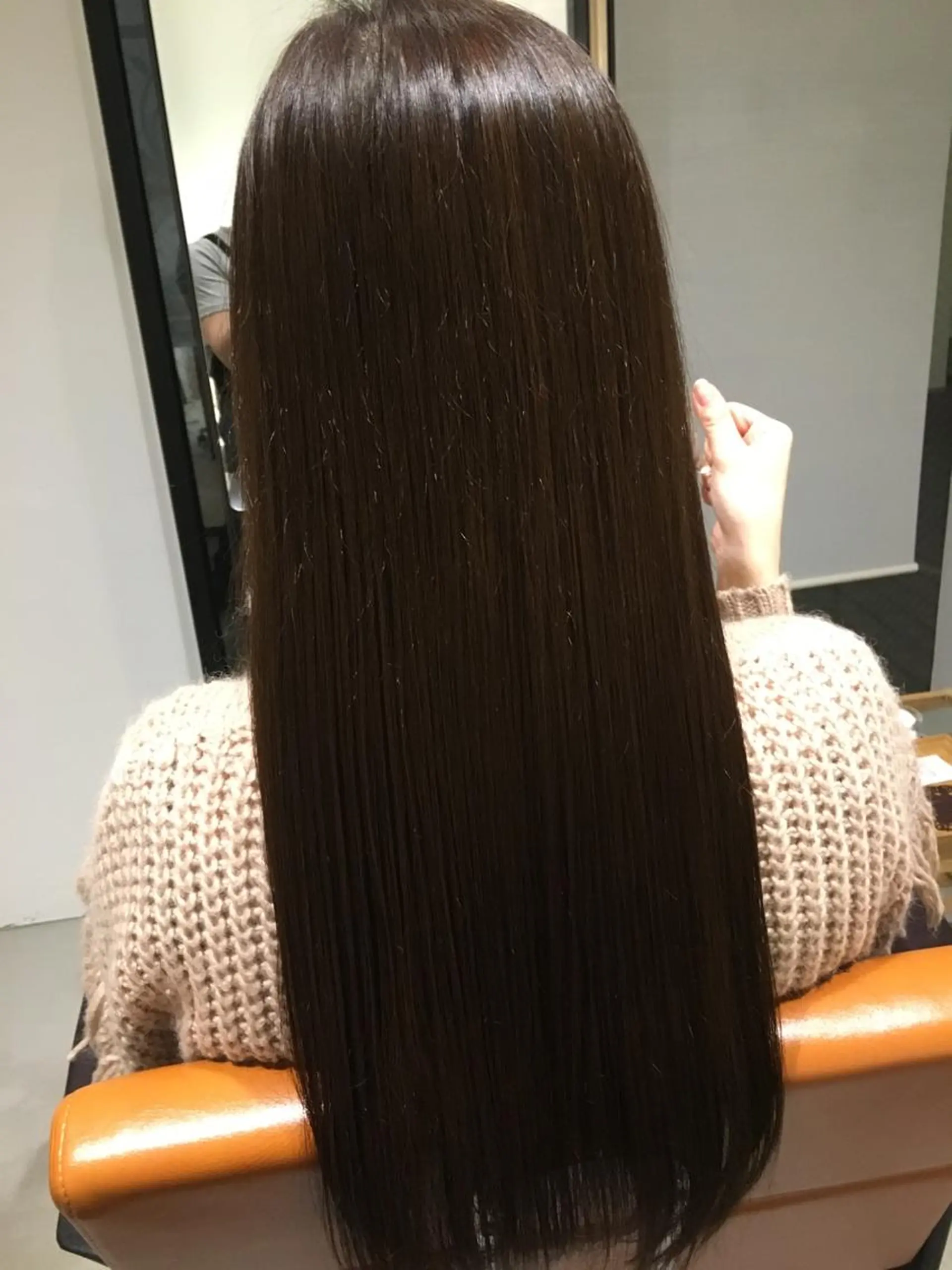 セミロング 縮毛矯正クロスパーマ 益子達也のヘアスタイル