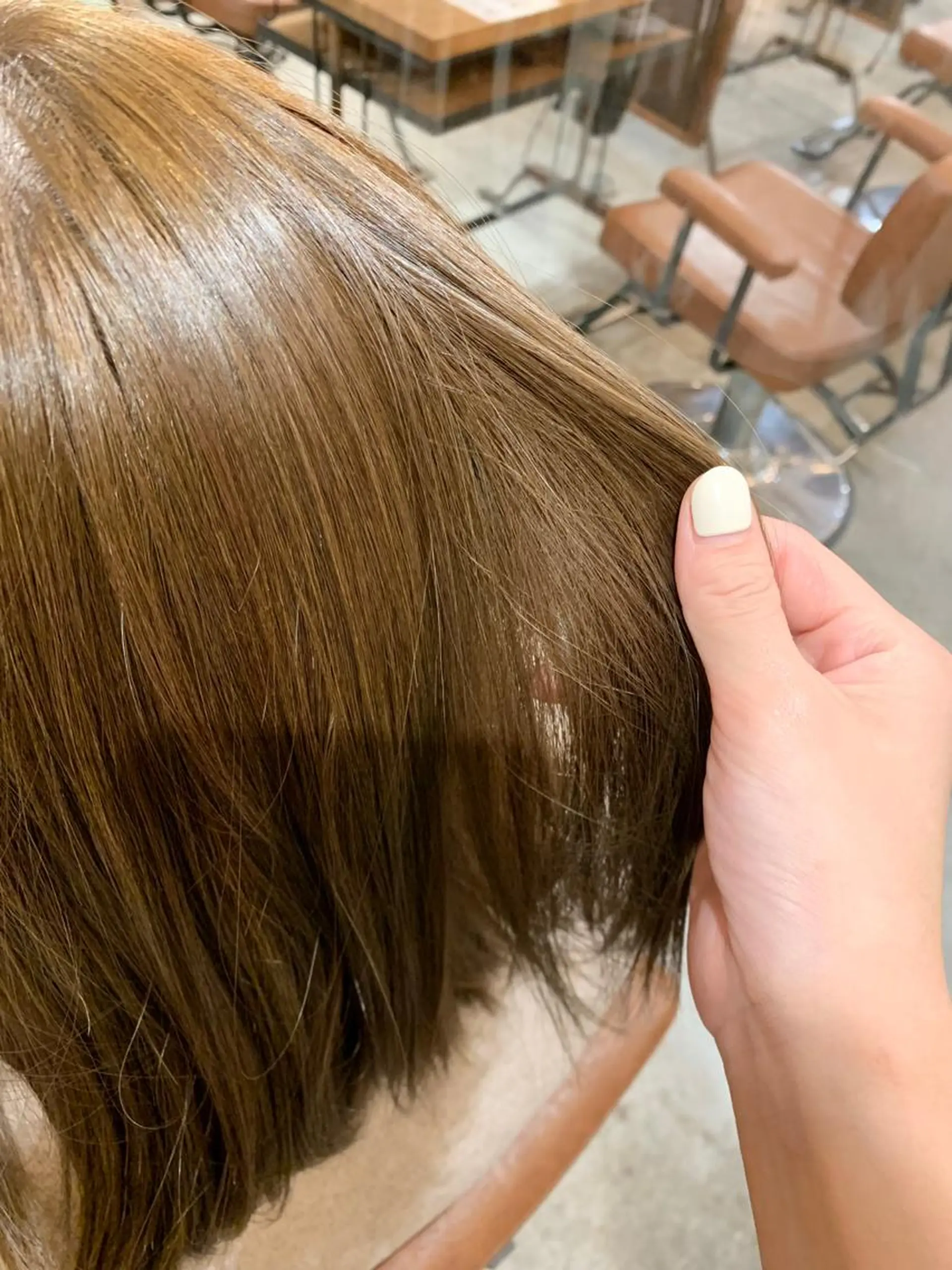 ミディアム カラー ベージュカラー ブリーチ ブリーチなしカラー みうら ありさのヘアスタイル