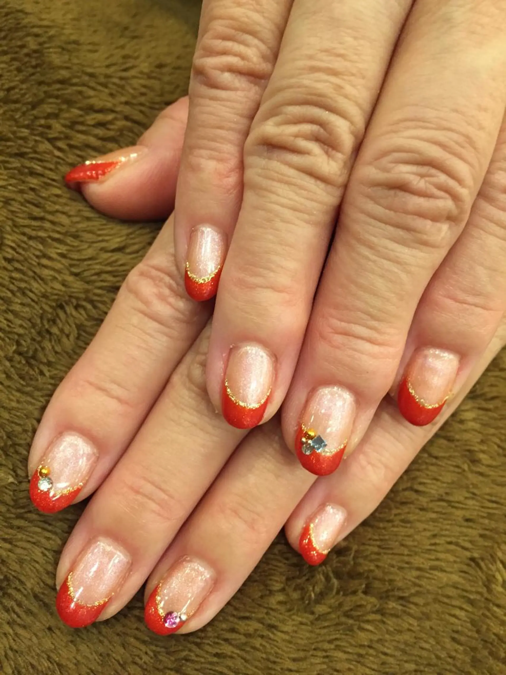 ネイル フレンチネイル 赤色 🐰 坂本 麗 🐰の眉毛・アイブロウイメージ