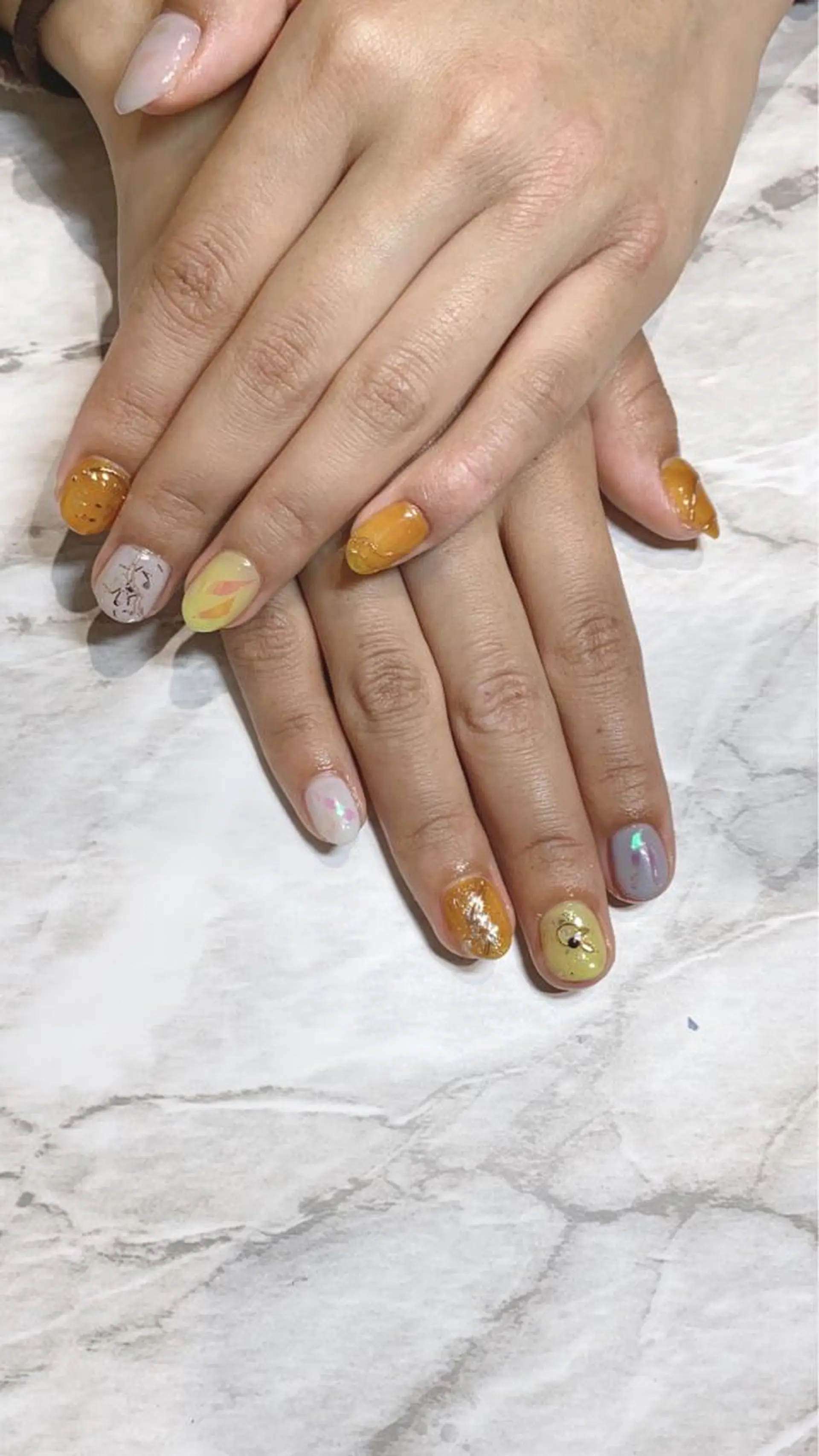 ネイル ミラーネイル ハンドネイル フットネイル ハンドケア ✴︎:.｡. MAKI.｡.:✴︎のネイルデザイン