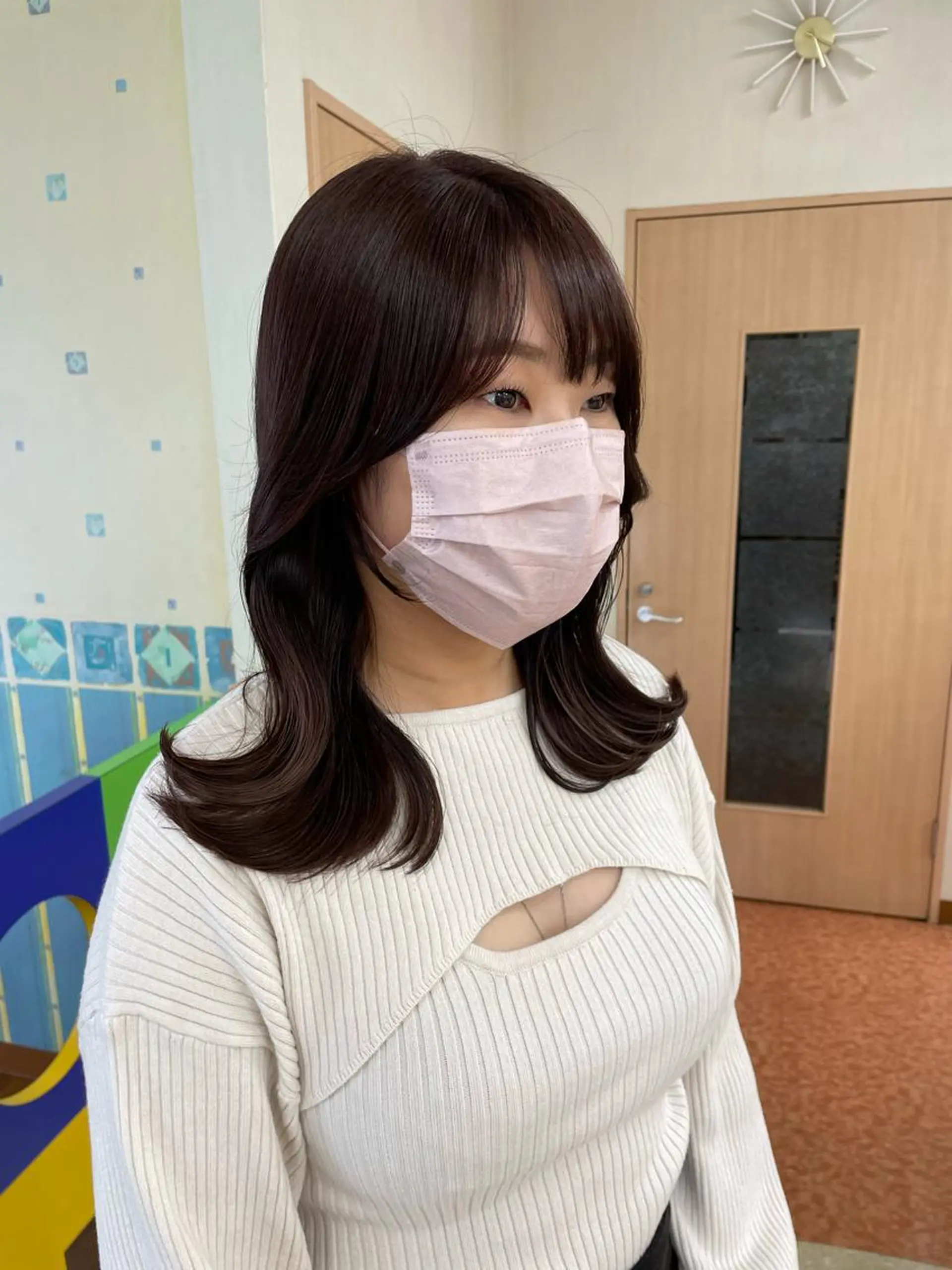 ミディアム カラー くびれヘア 韓国風ヘア yui .のヘアスタイル