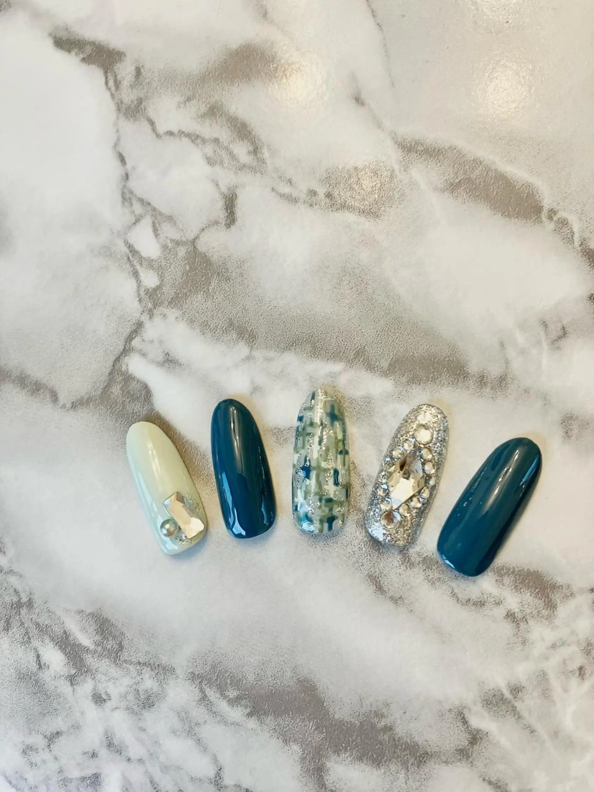 ネイル ハンドネイル ネイルサロン D-glowのネイルデザイン