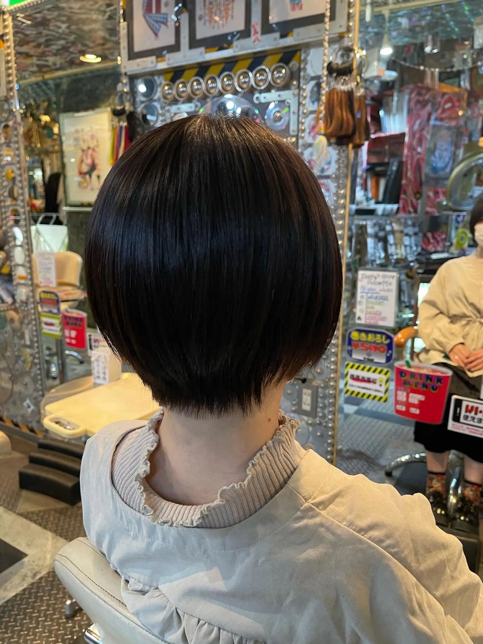 ショート カラー ヘアアレンジ マツエク・マツパ ショートヘア 🌈派手髪エクステ ブレイズ🌈ひろとのヘアスタイル