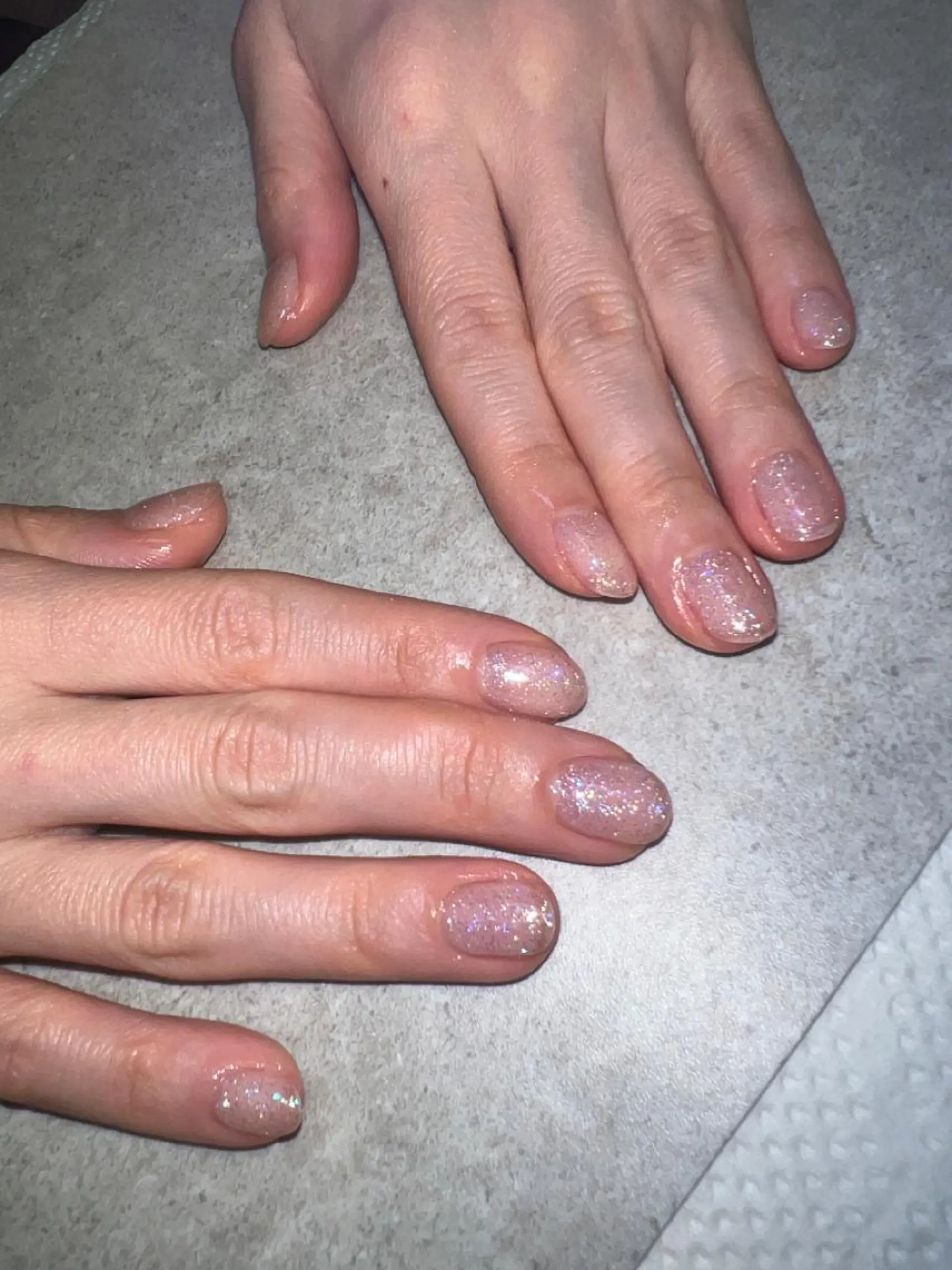 ネイル オーロラネイル ラメ(グリッター) ワンカラーネイル ハンドネイル ハンドケア Allma Nailのネイルデザイン