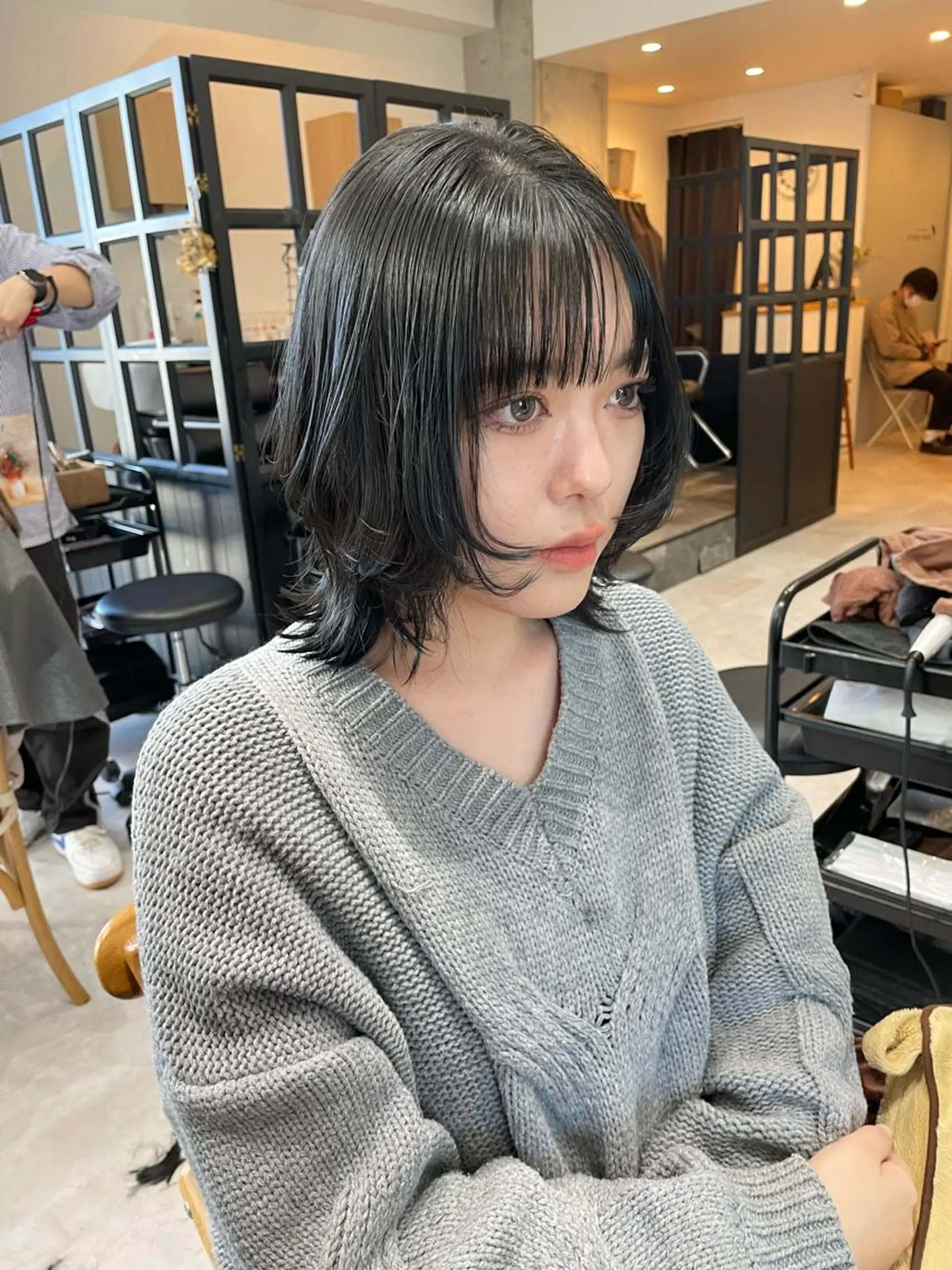ミディアム ウルフカット ヘアカラー トリートメント ✨透明感カラー/縮毛 恵比寿HAYATO✨のヘアスタイル