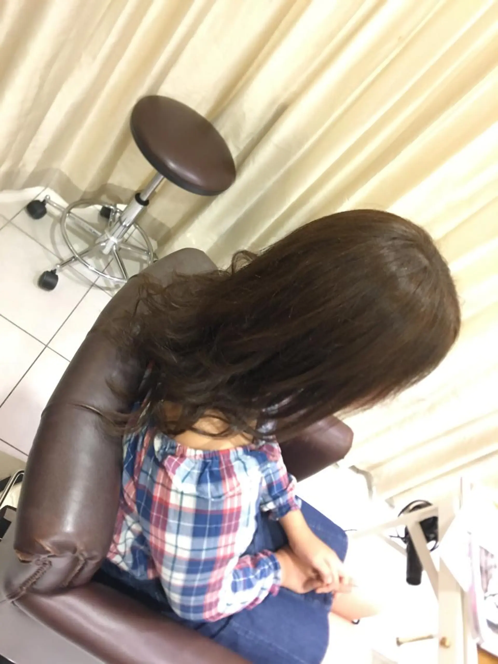 ロング カラー パーマ ブリーチカラー🌈 嘉名 真樹のヘアスタイル