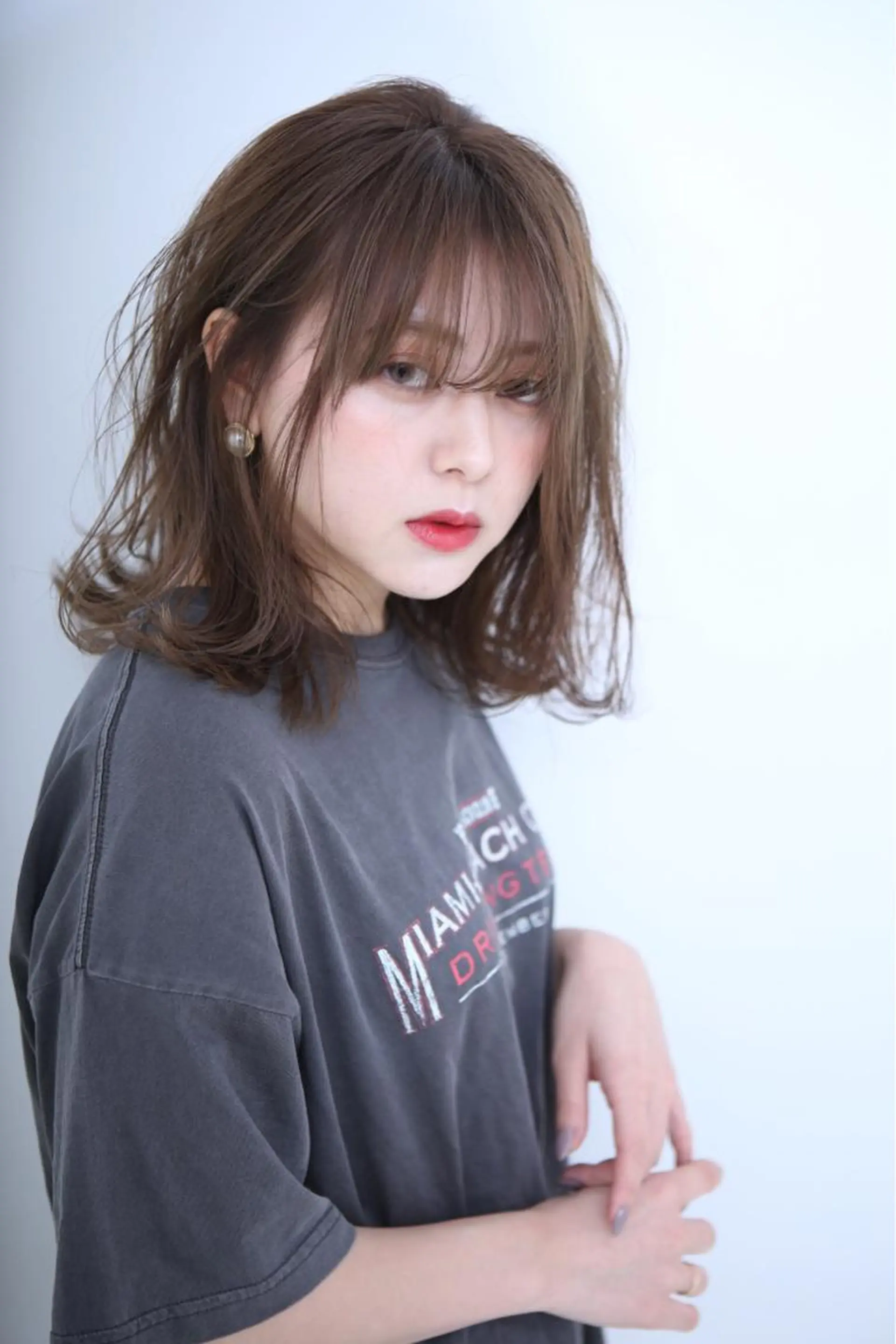 ミディアム インナーカラー/ ストレート/奥野洸也のヘアスタイル