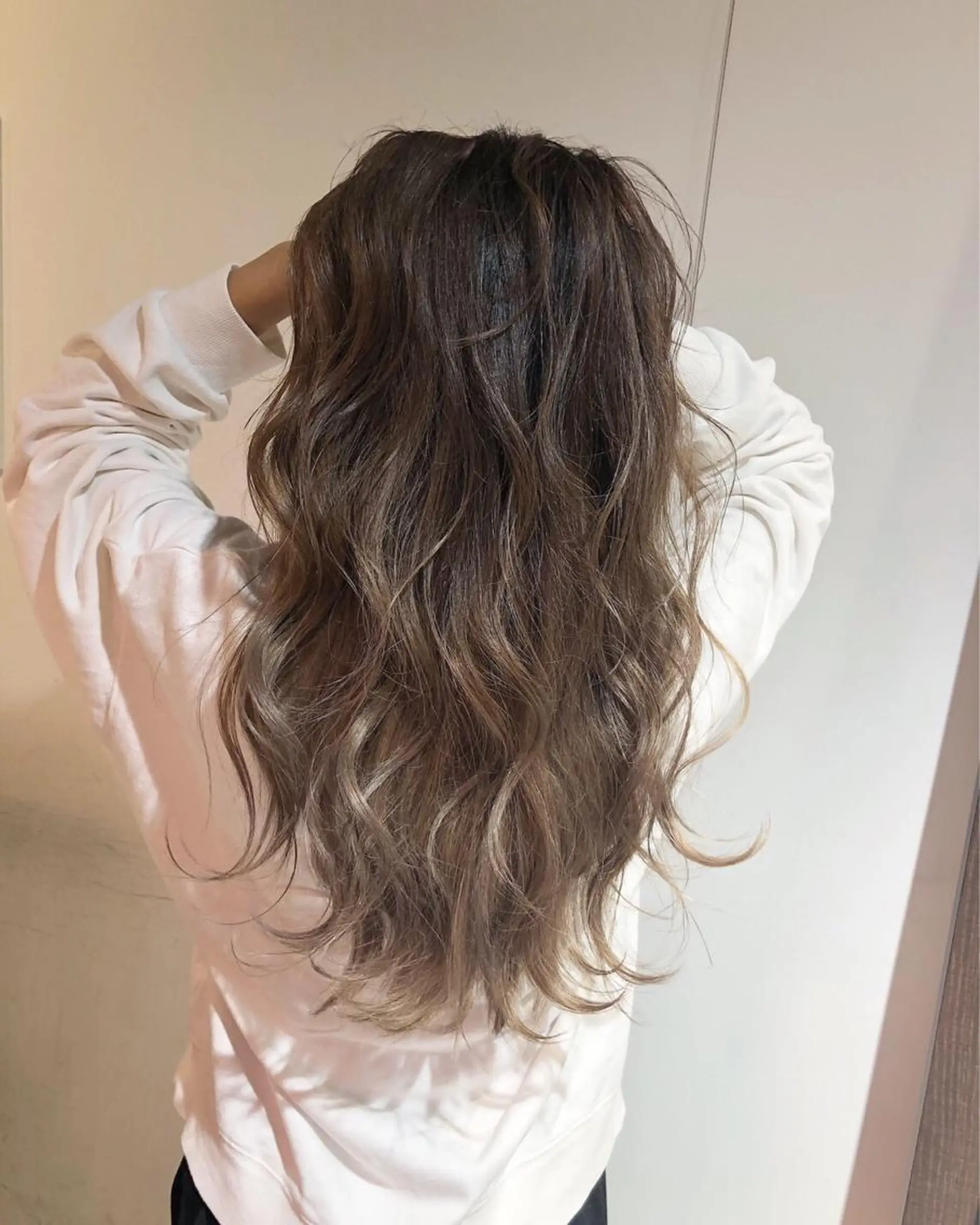 ロング カラー ヘアカラー WEST OLAND加藤圭介のヘアスタイル