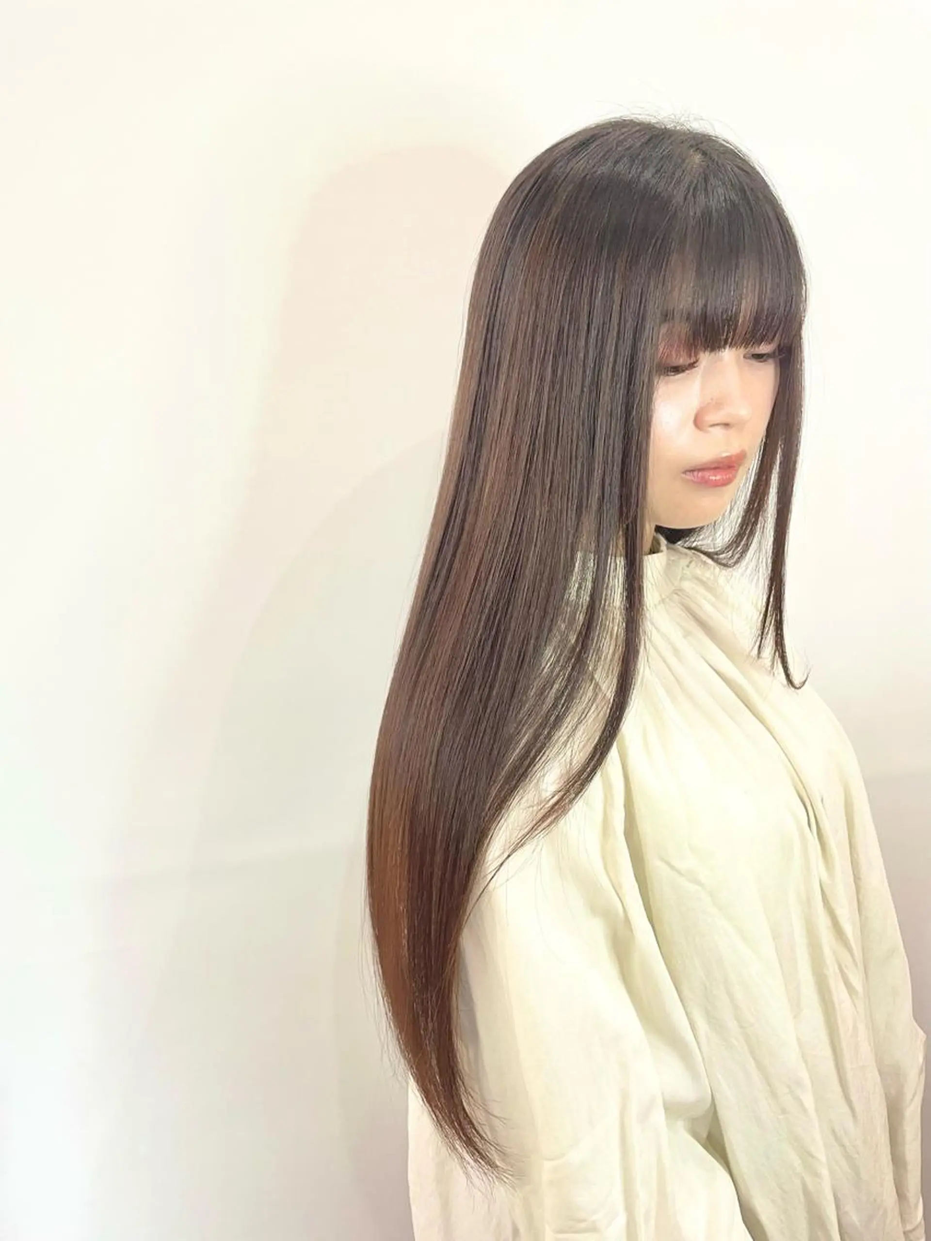 ロング カラー パーマ ヘアアレンジ メンズ キッズ ネイル マツエク・マツパ アイブロウ ショートボブ メンズブリーチ メンズパーマ ブリーチ 眉カラー カット ヘアカラー 縮毛矯正 高山🐬髪質改善 池袋で縮毛矯正のヘアスタイル