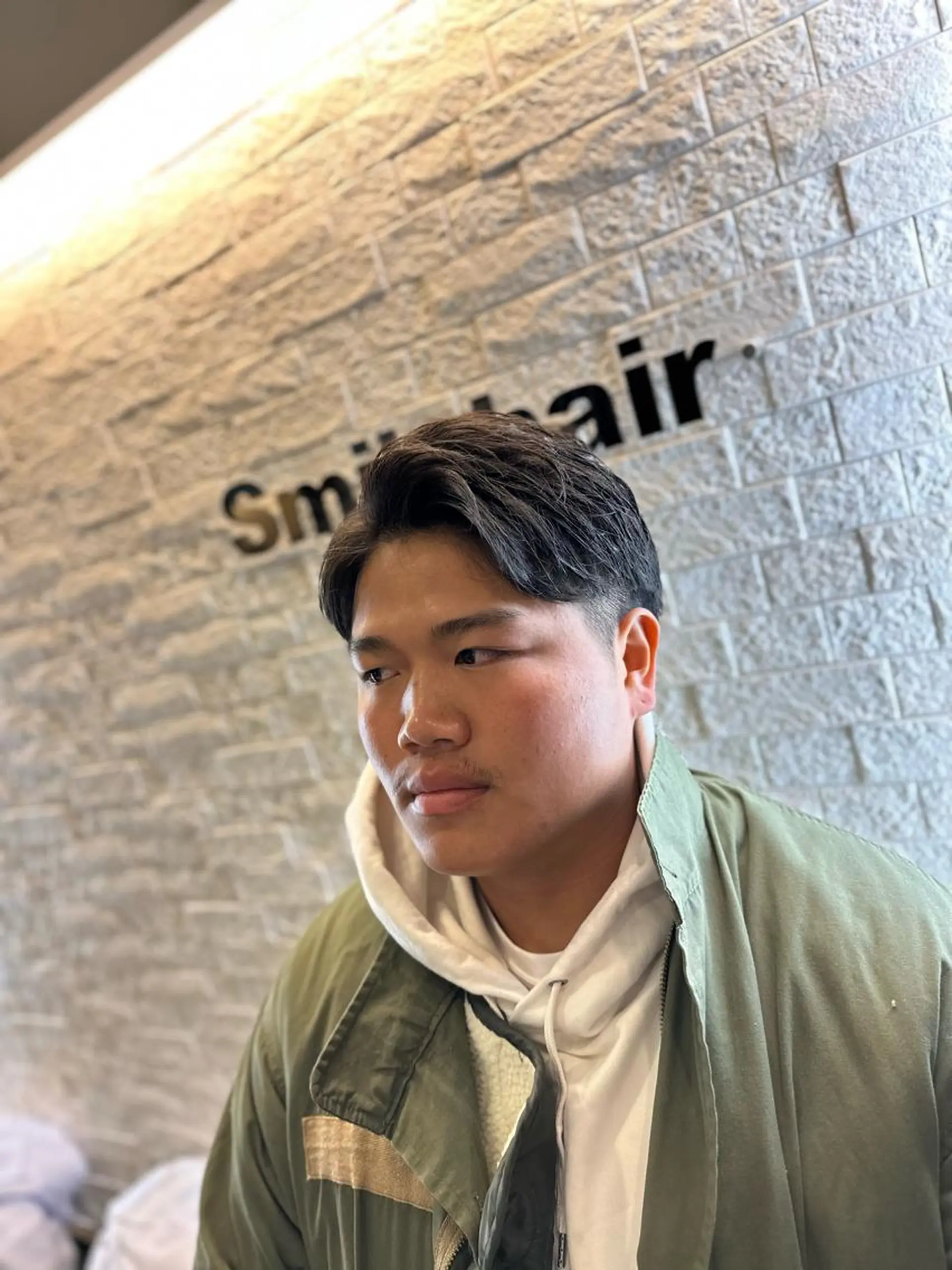 ショート メンズ アップバング カット メンズカットNo,1 小池 魔裟斗のヘアスタイル