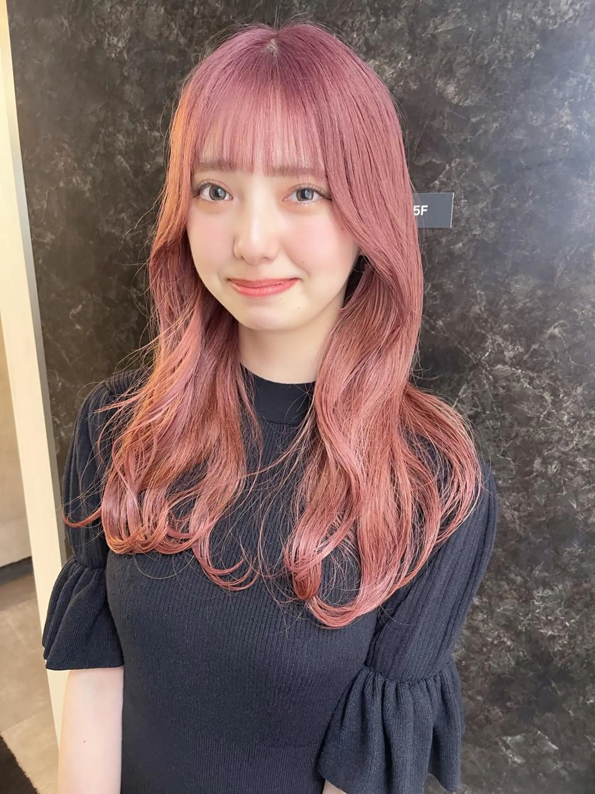 セミロング カラー ピンクカラー ダブルカラー /まつ毛パーマ🎀のヘアスタイル