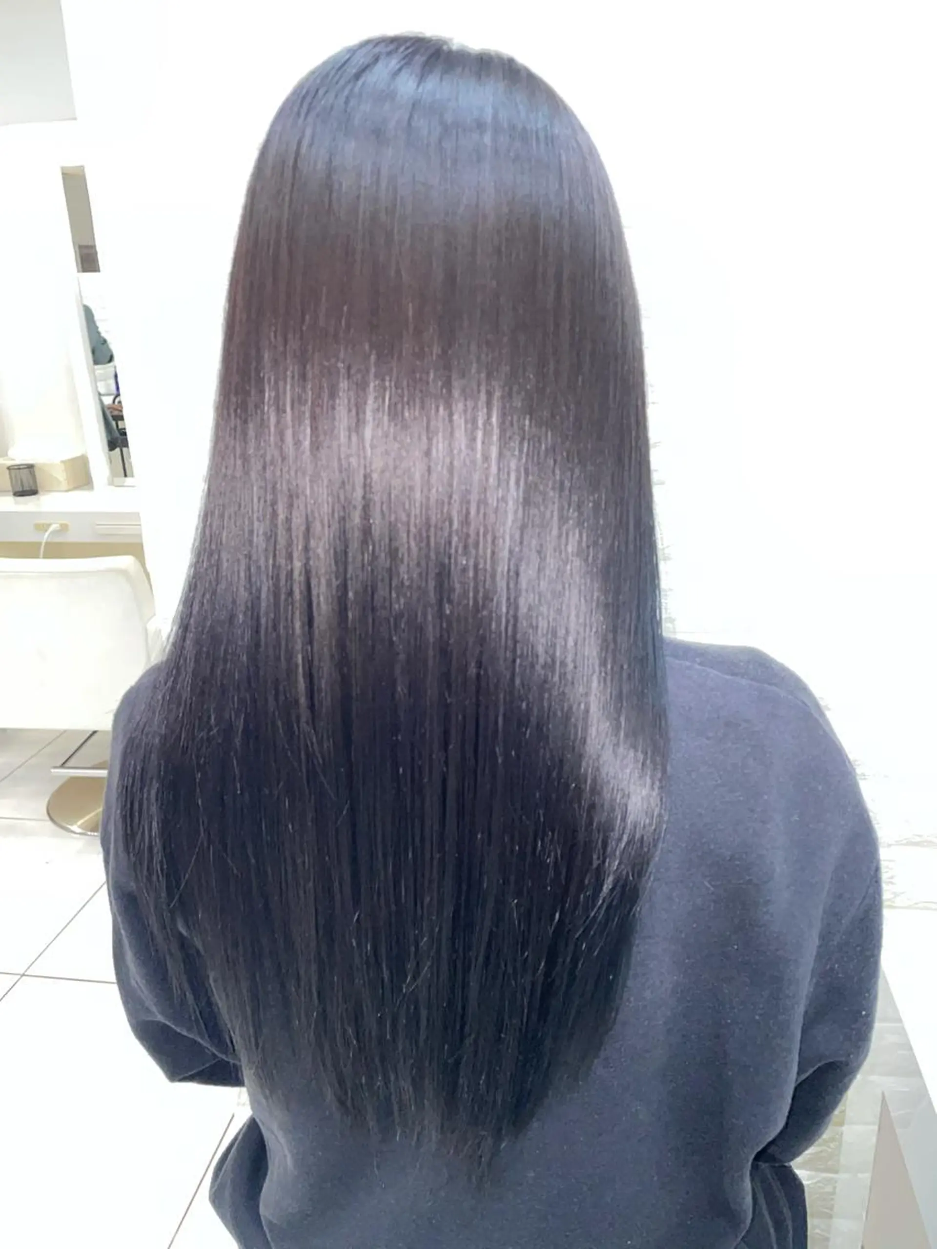 セミロング カラー パーマ ヘアアレンジ メンズ キッズ ネイル マツエク・マツパ アクアカラー 髪質改善 トリートメント 30代からの上質な ヘアケア  大西のヘアスタイル