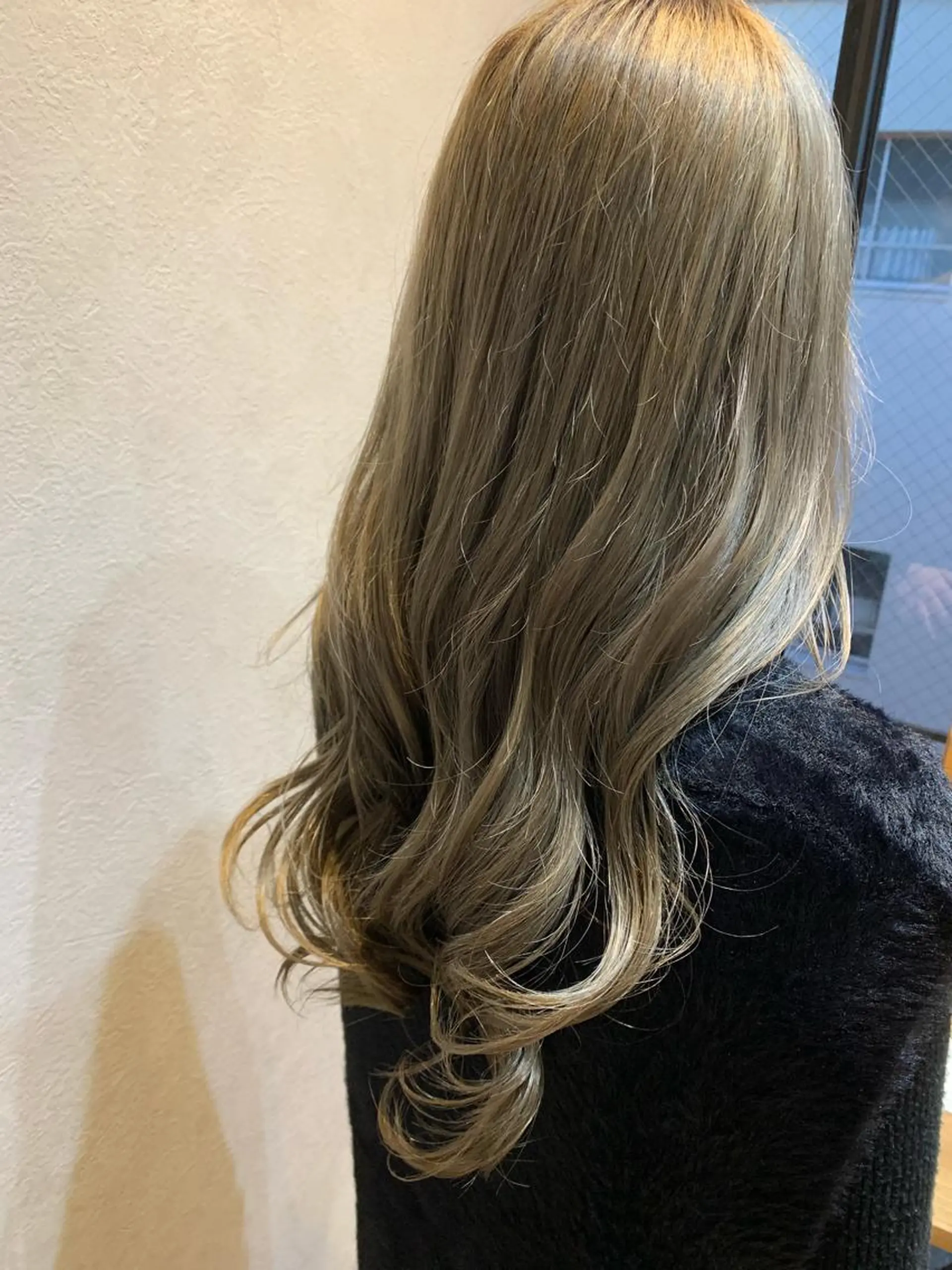 ロング ヘアカラー トリートメント newiネウィ _naoのヘアスタイル
