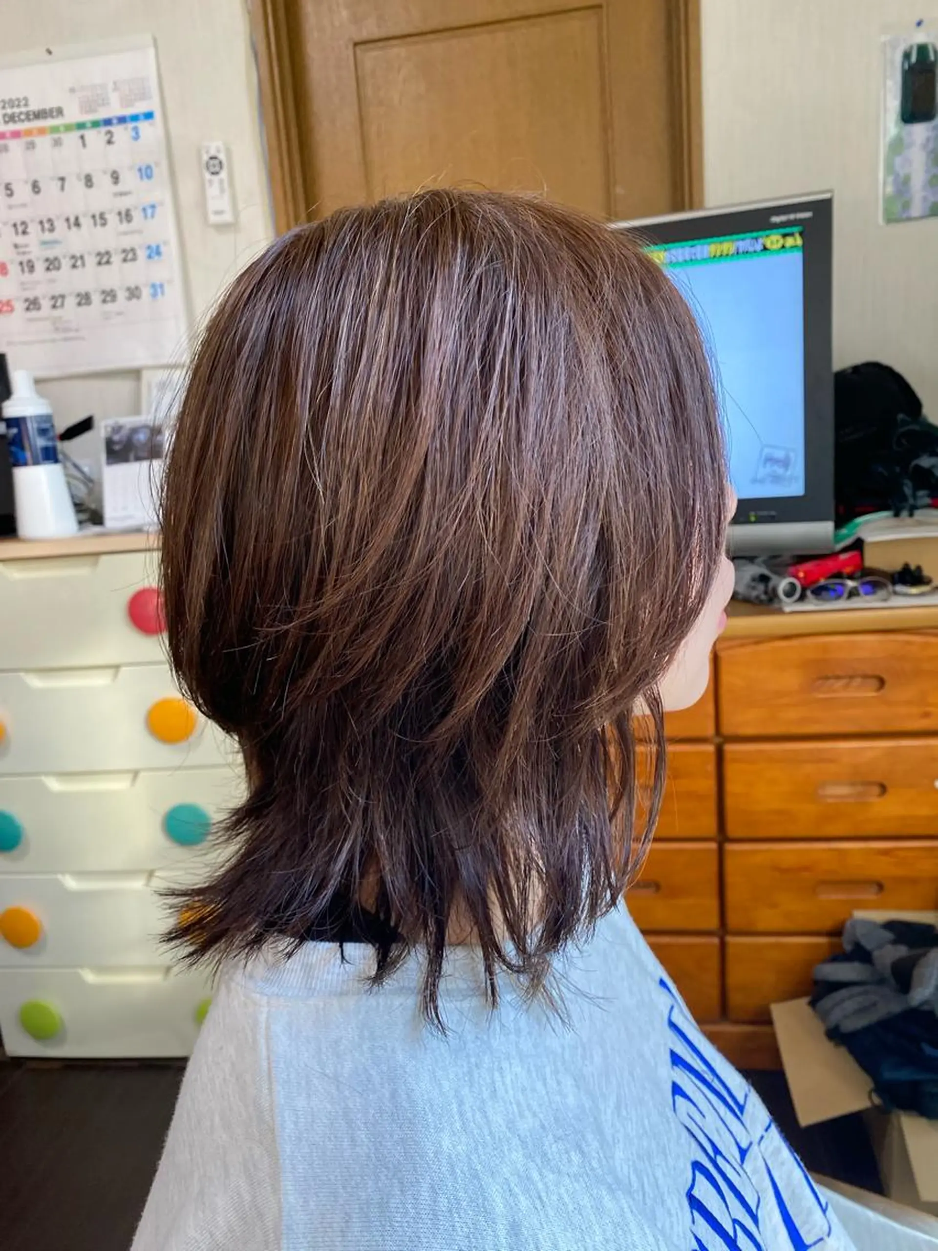 ミディアム 小柳 飛鷹のヘアスタイル