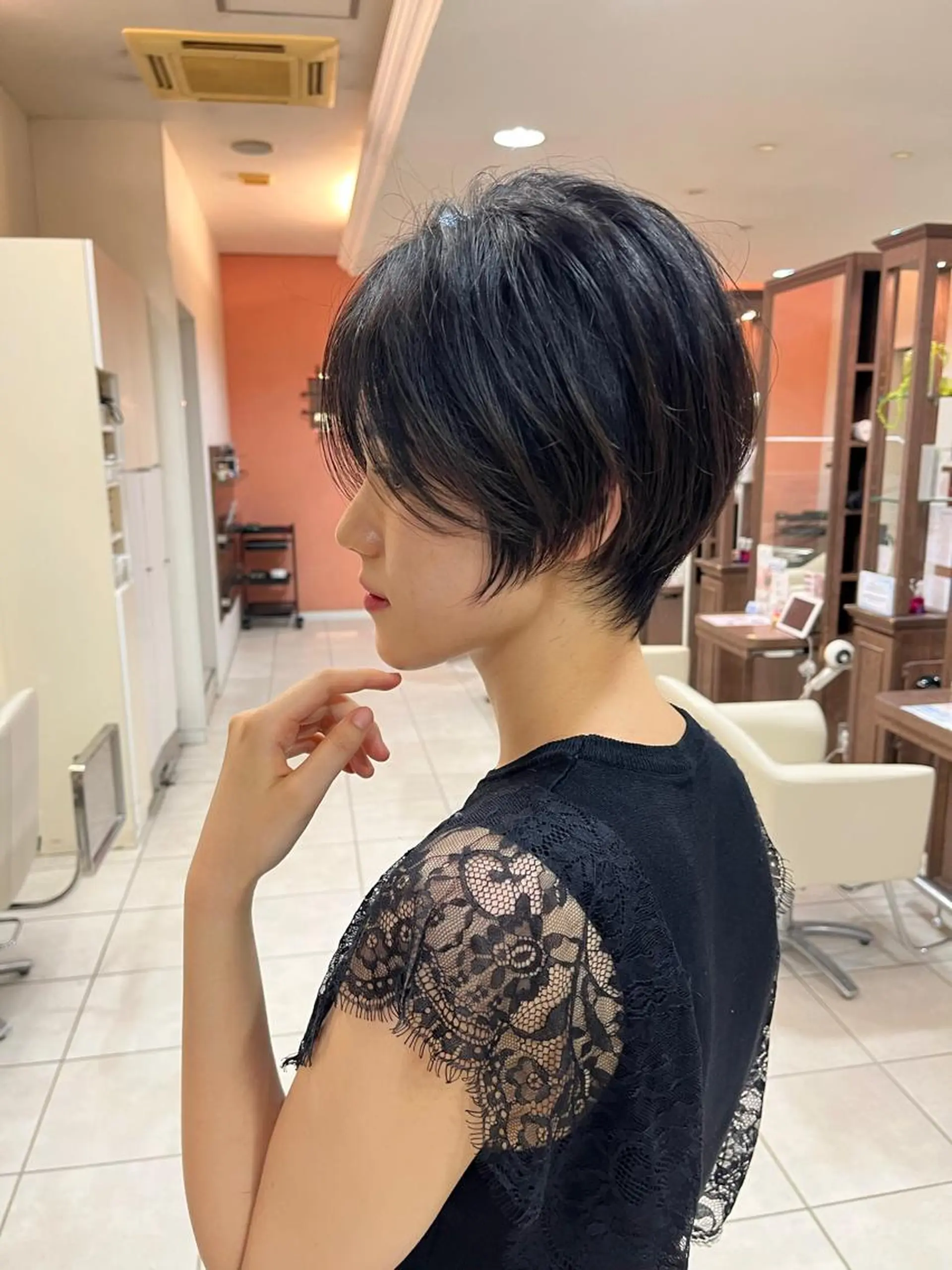 ショート ショートボブ ハンサムショート ボブ くびれヘア ハイライト カット トリートメント ✨髪質改善・縮毛矯正 専門美容室マーベルのヘアスタイル