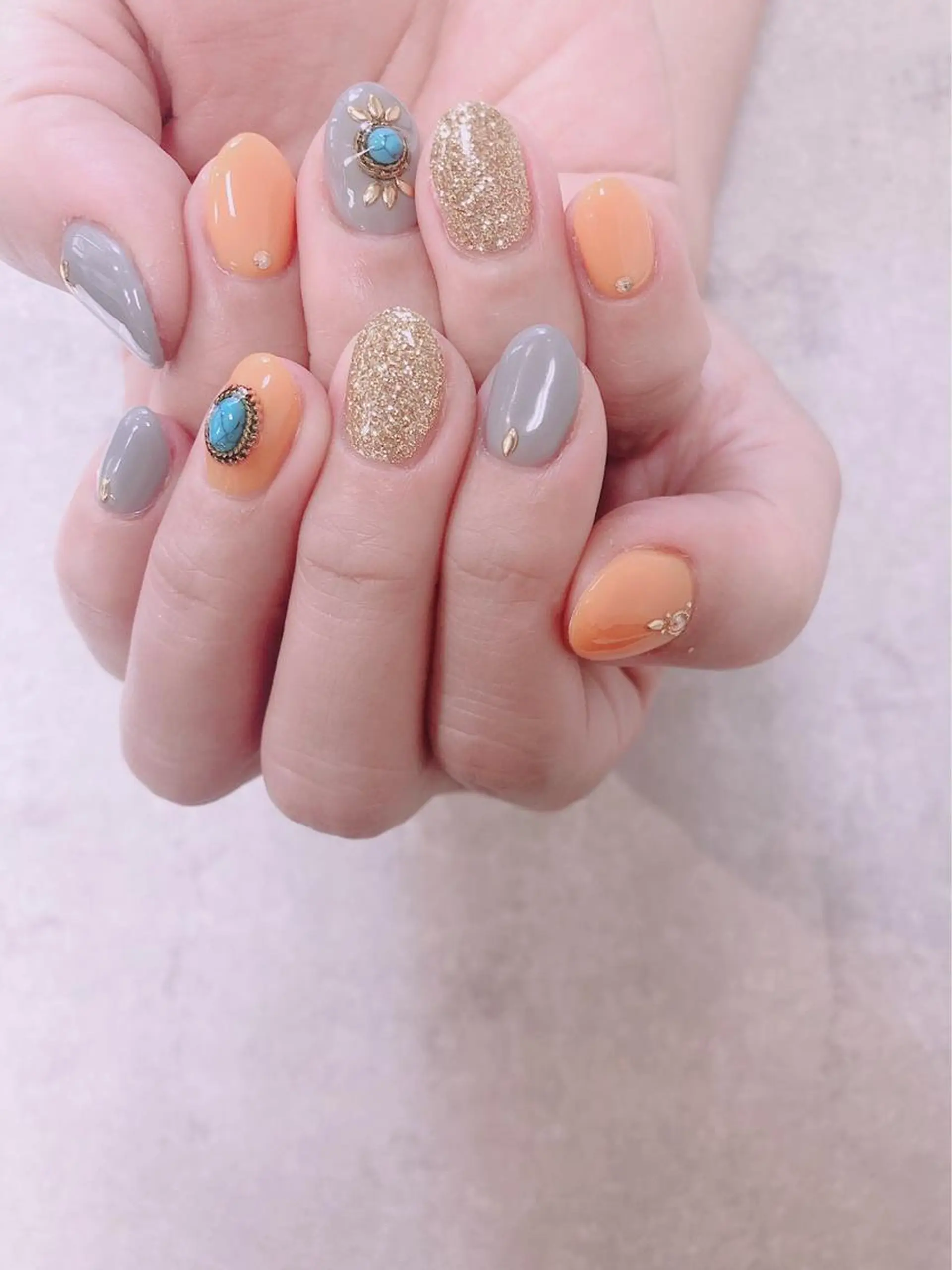 ネイル フットネイル おそろいネイル オレンジ ハンドネイル ハンドケア FASTNAIL PLUS 新宿店のネイルデザイン