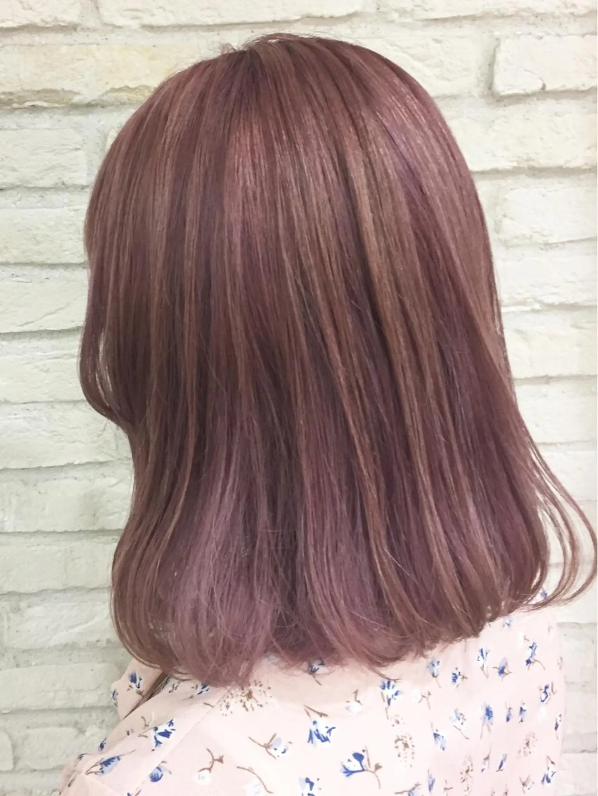 セミロング カラー ブリーチ 透明感カラー ピンクカラー HAUS 片山みほのヘアスタイル