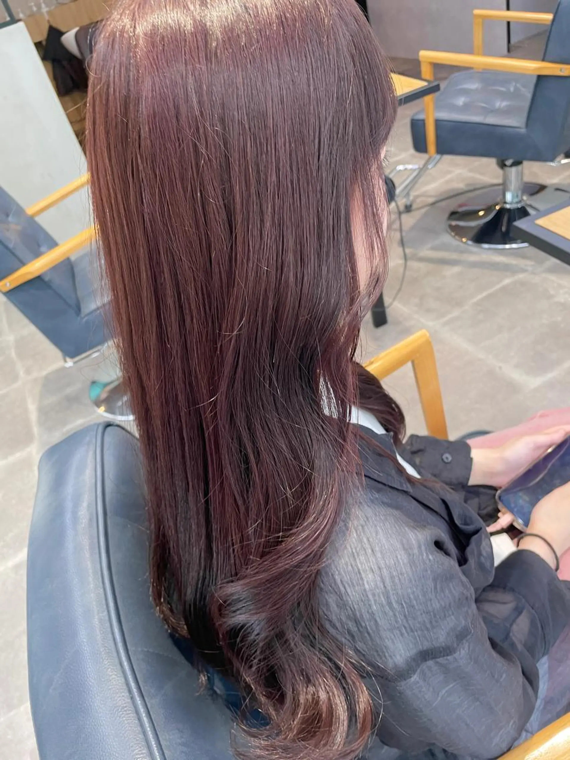 ロング カラー ヘアカラー トリートメント newi梅田🫧韓国 ヘア🫧sakiのヘアスタイル