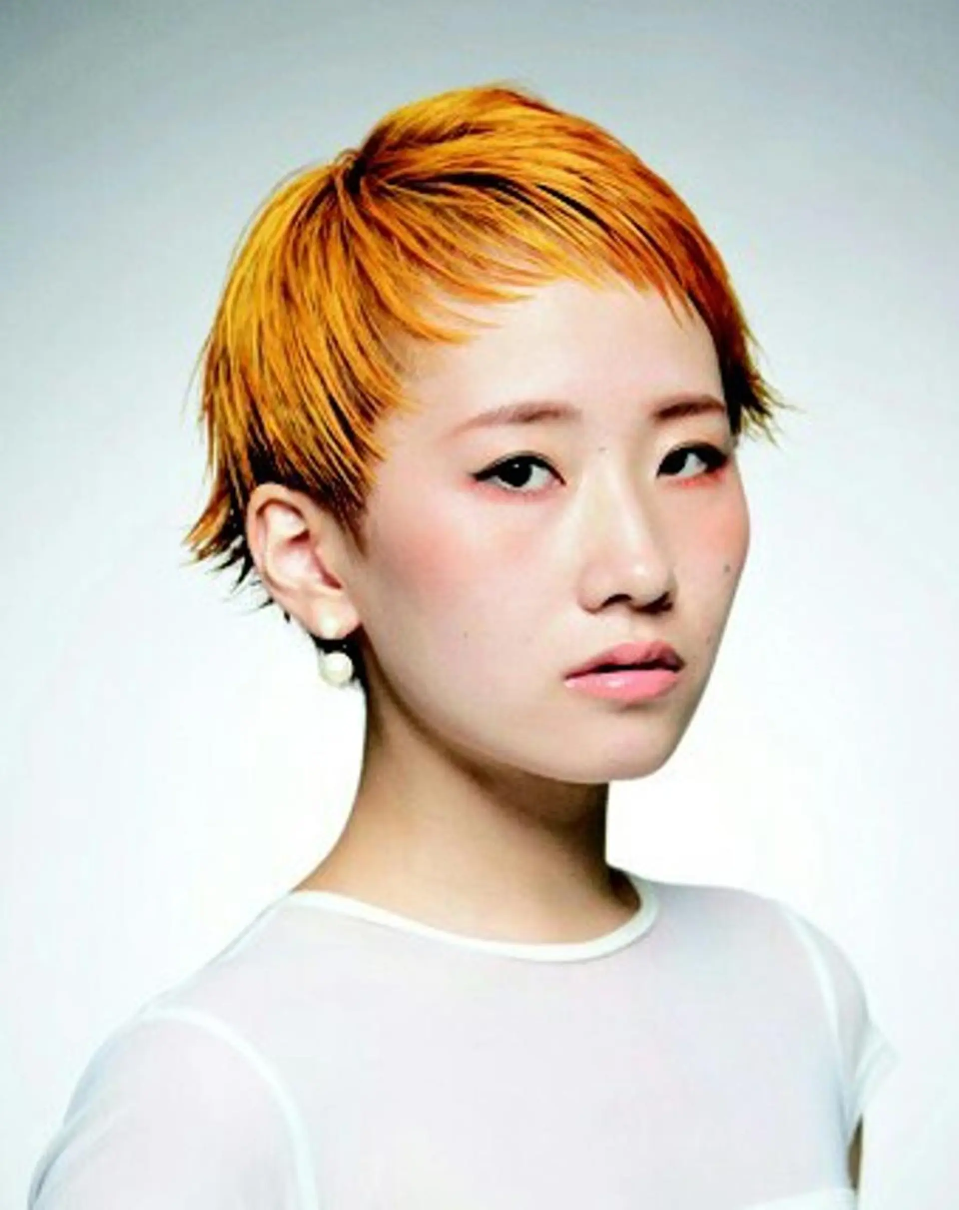 ショート カラー イエローカラー 芝 幸大のヘアスタイル