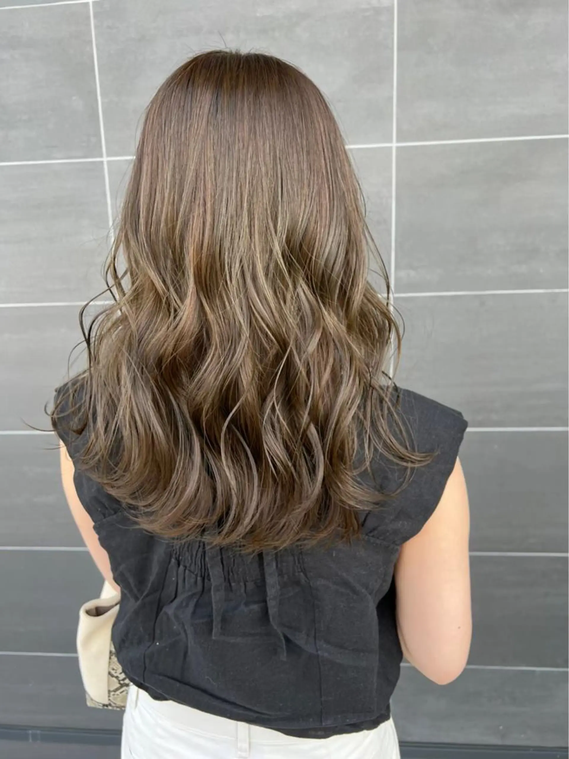 セミロング ヘアカラー ヘッドスパ ✨艶カラー・ストレー ト✨Lissのヘアスタイル