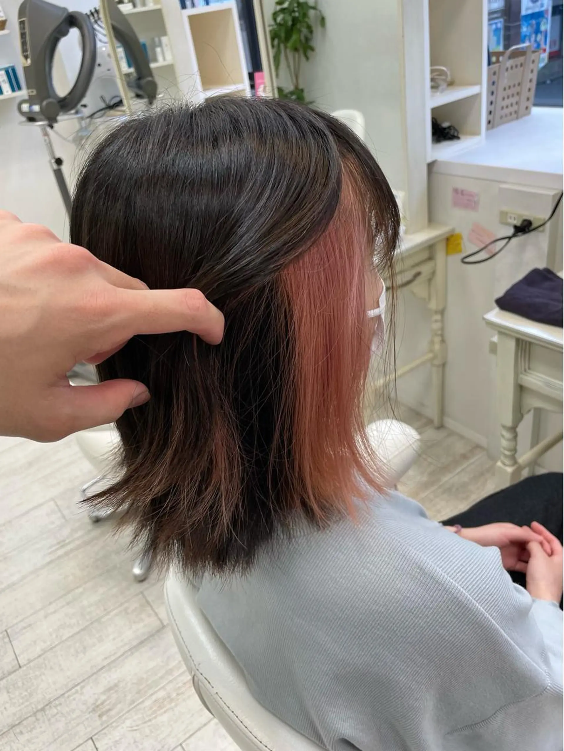 ミディアム ヘアカラー 新籾 尚哉のヘアスタイル