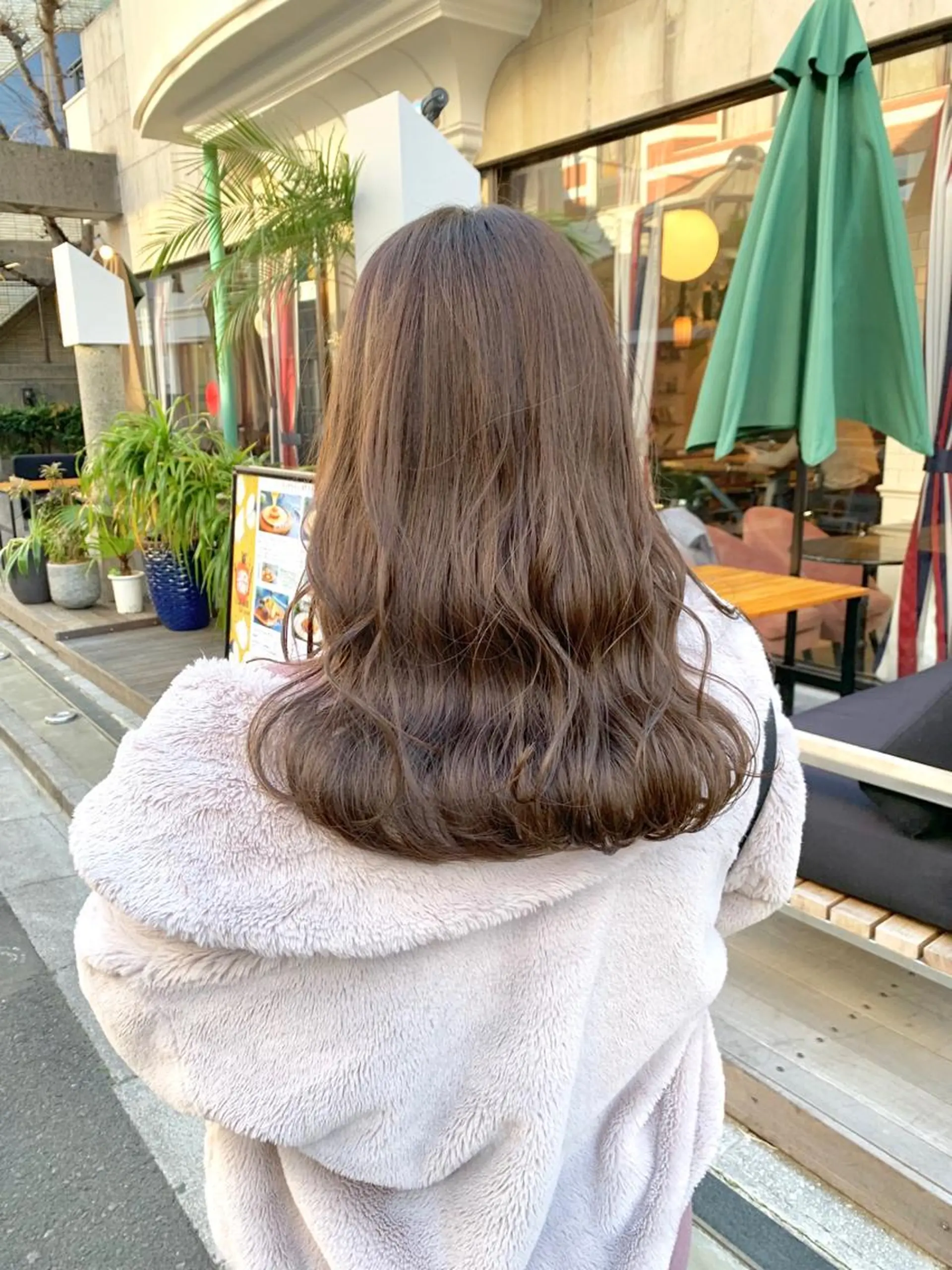 ミディアム ハイライト カット ヘアカラー トリートメント 高橋 一矢のヘアスタイル