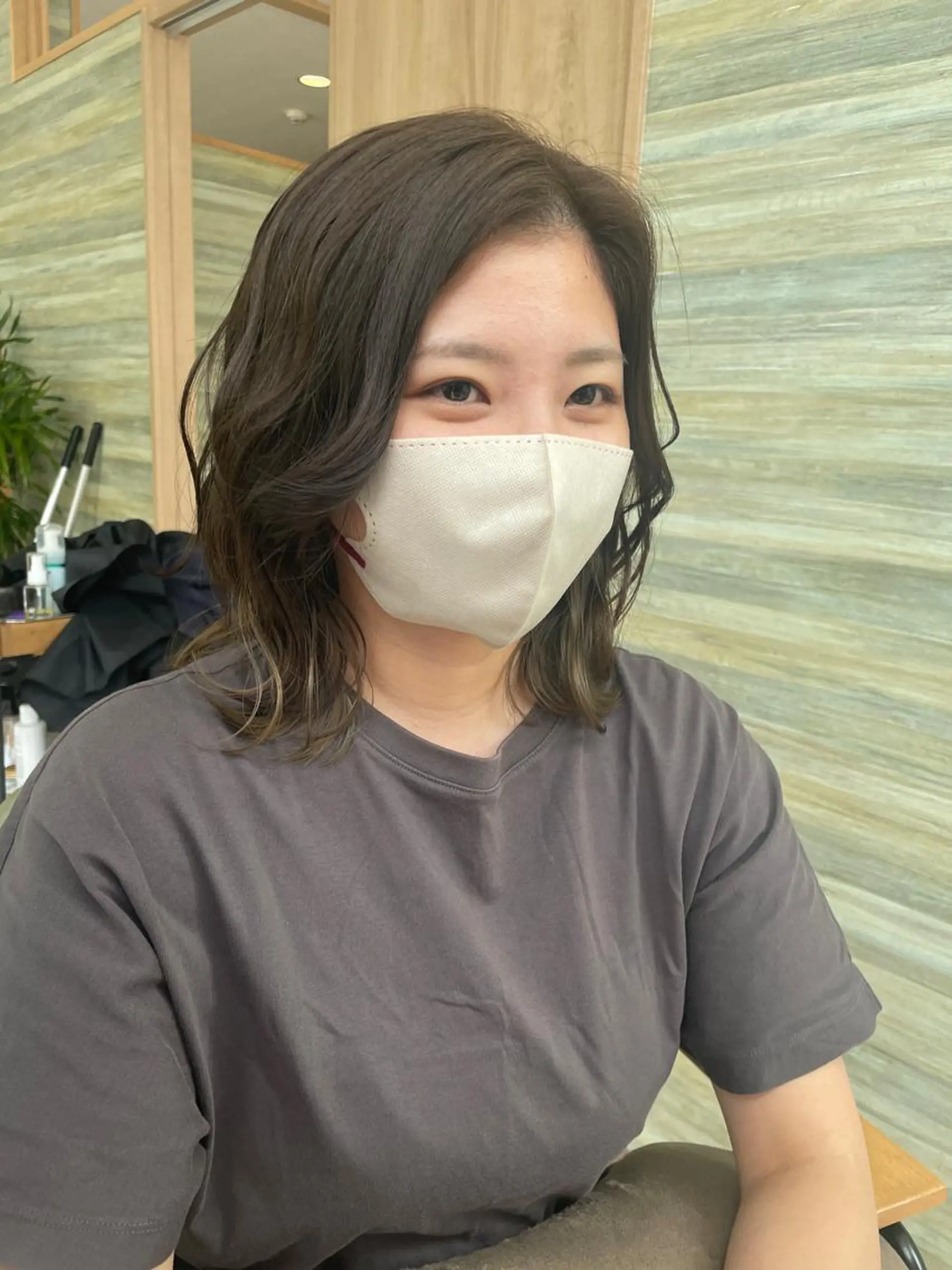 ミディアム カラー ヘアカラー トリートメント 韓国ヘア/レイヤー/ ツヤカラー/ Aiのヘアスタイル