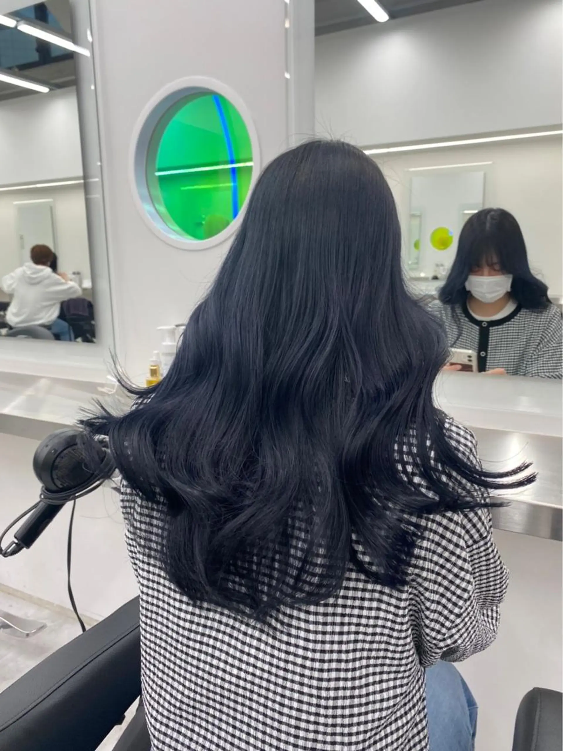 ロング トレンドモテカラー 🩷色落ちまで可愛くのヘアスタイル