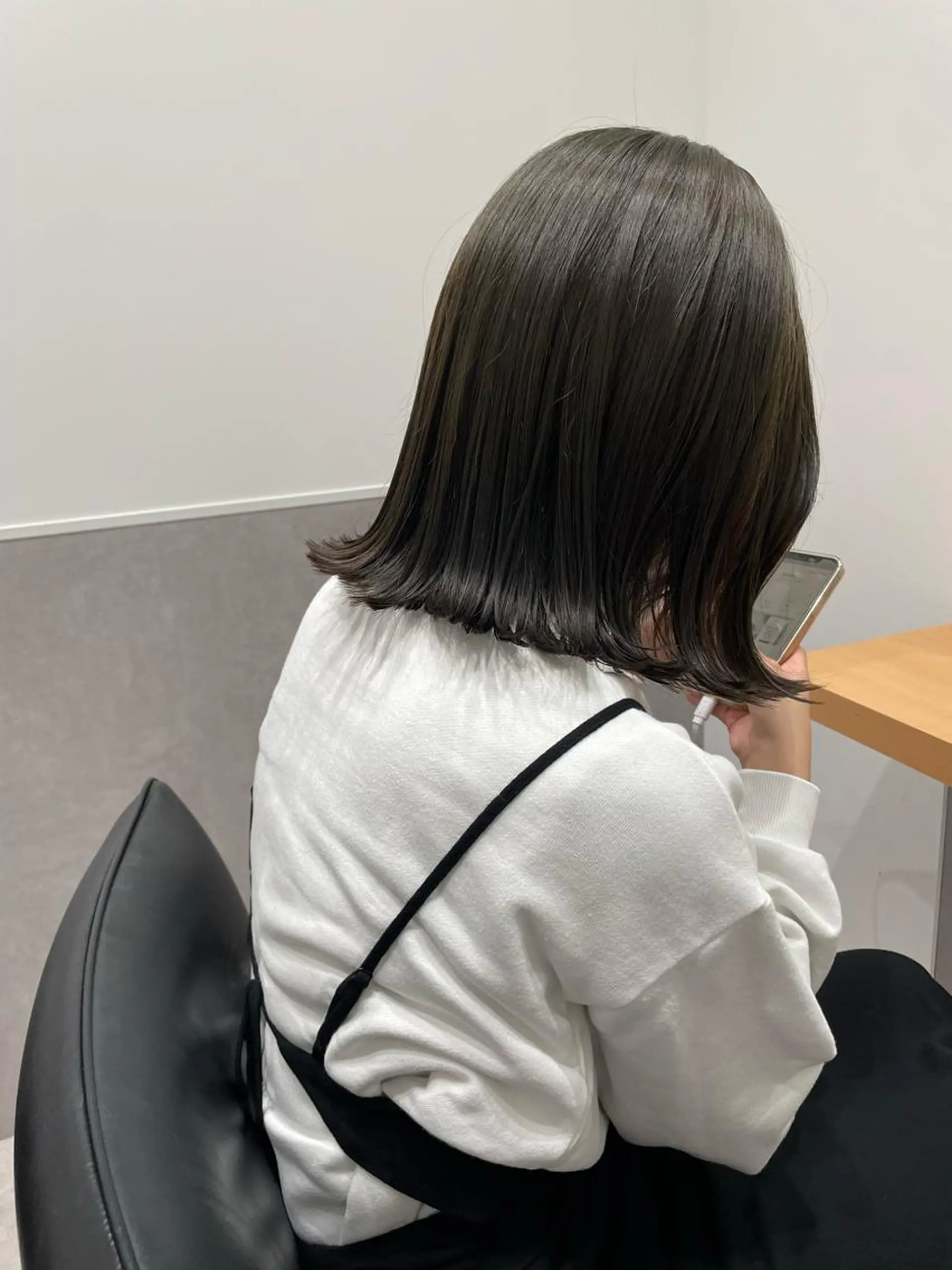 セミロング カラー グレージュ オリーブグレージュ オリーブグレー ベージュ🤎透明感 カラー🤎anriのヘアスタイル