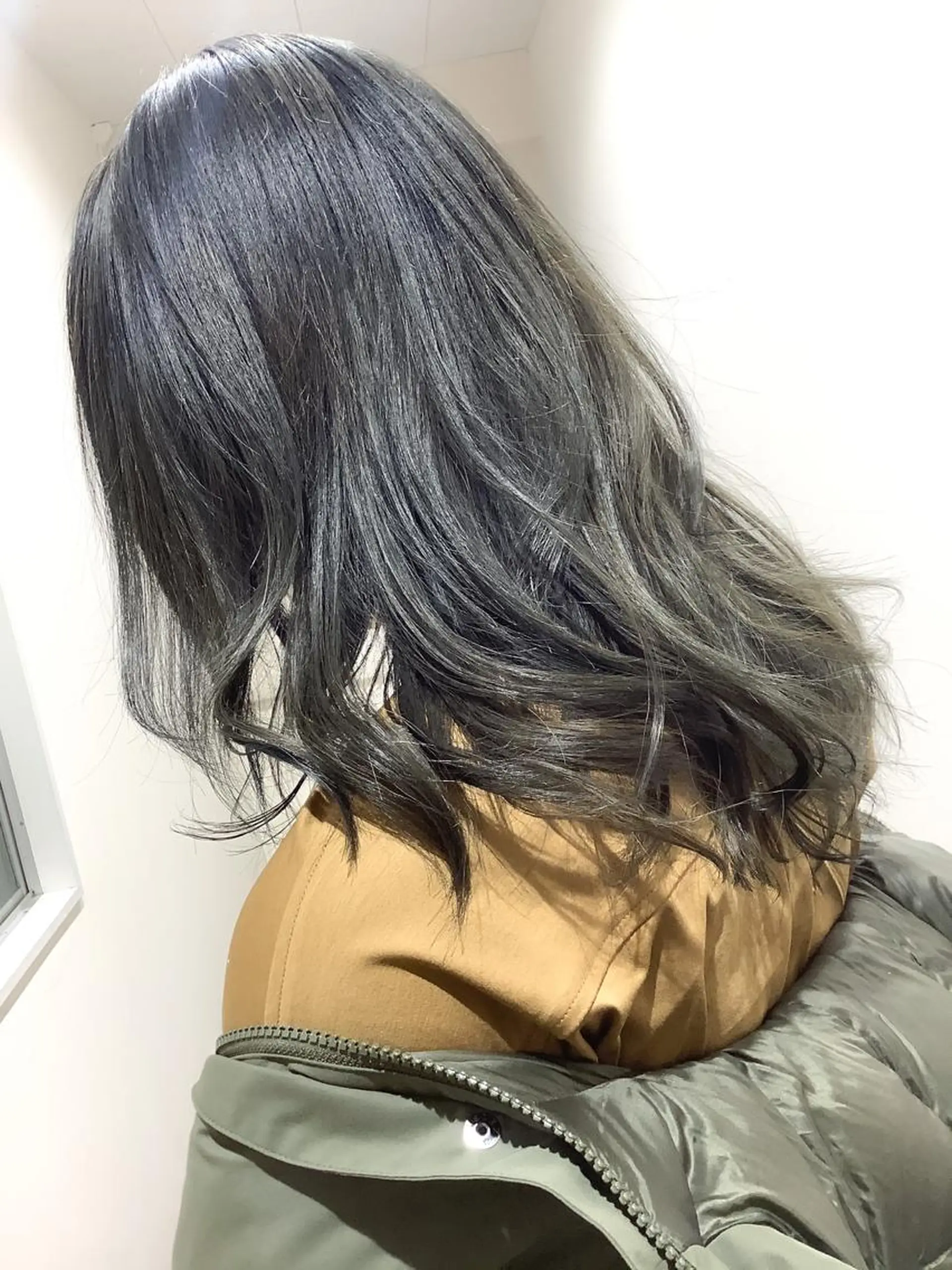 カラー 稲田 全将のヘアスタイル