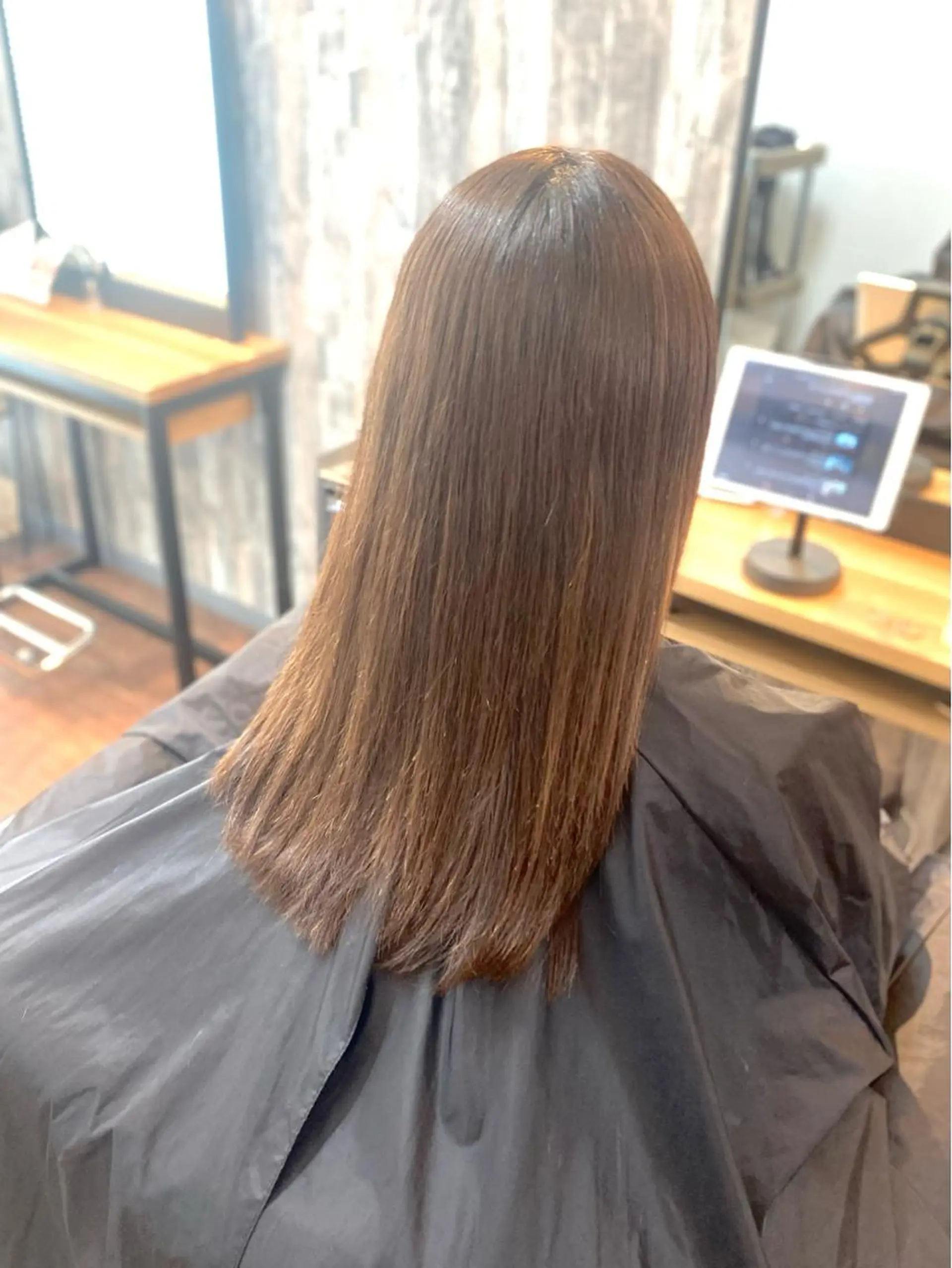 ロング パーマ 酸性ストレート ストレートパーマ Luzir⭐︎ GEN⭐︎のヘアスタイル