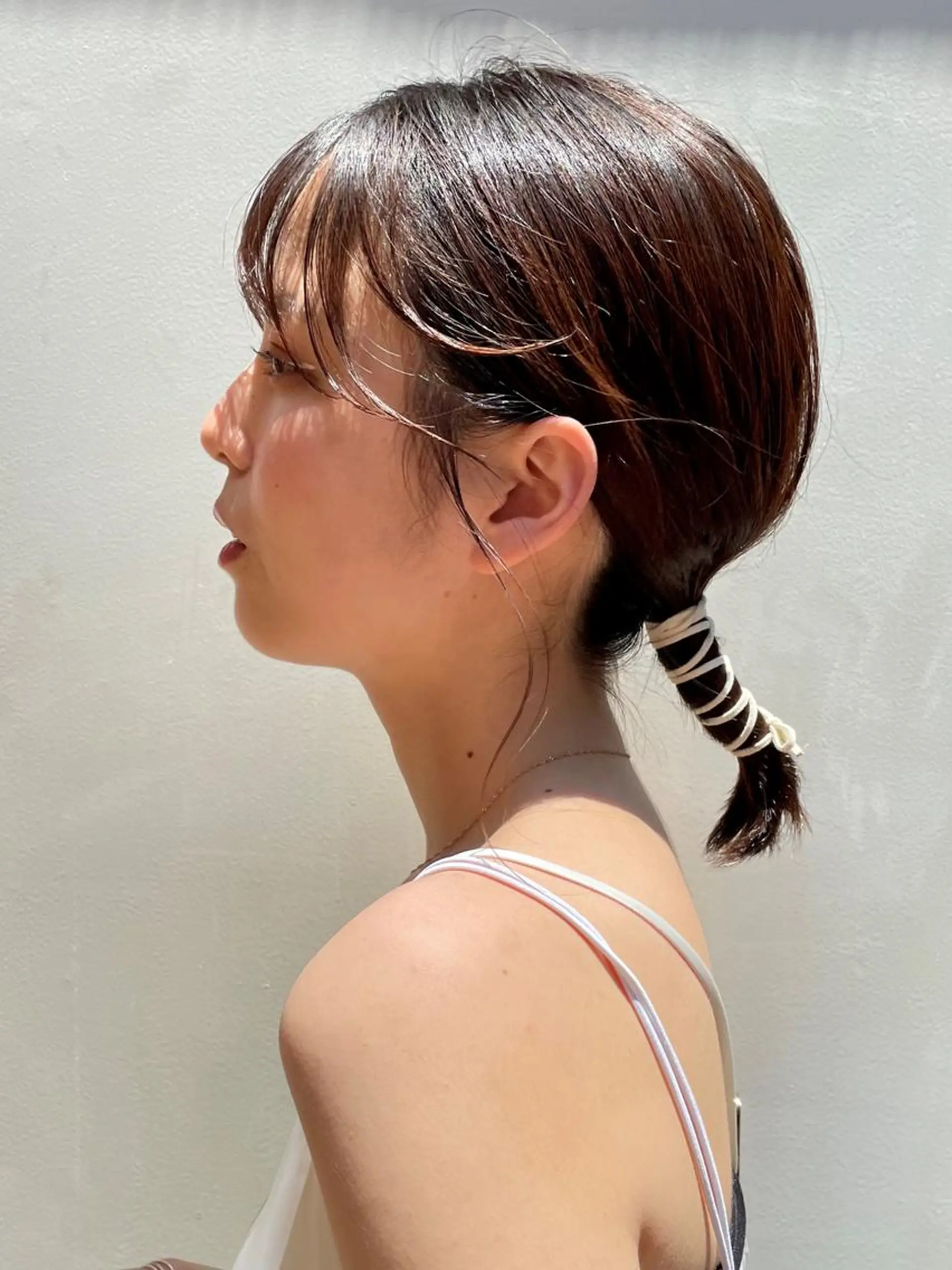 ミディアム ヘアアレンジ カラー 成人式 アディクシーカラー アッシュ バレイヤージュ ミストバング newi 川崎店のヘアスタイル