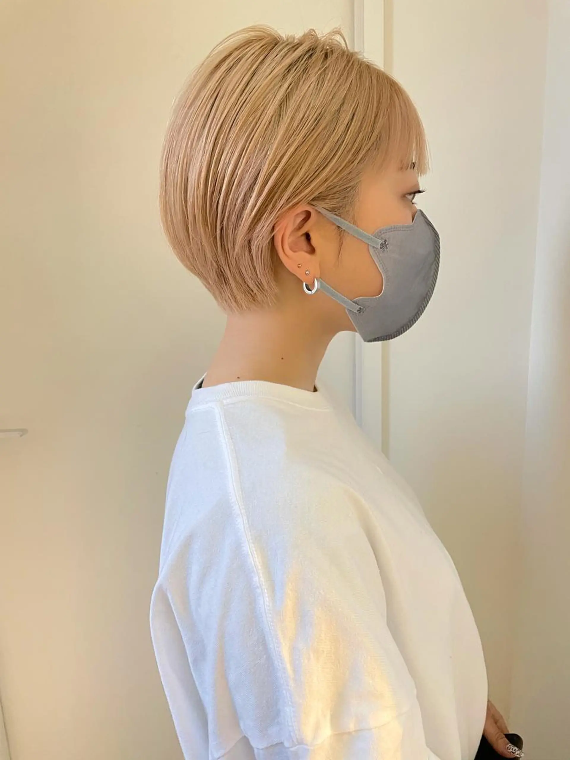 ショート カラー ショートボブ ショートレイヤー アッシュ ハイトーンカラー インナーカラー カット ヘアカラー トリートメント 江上拓郎/ショート /酸性ストレートのヘアスタイル